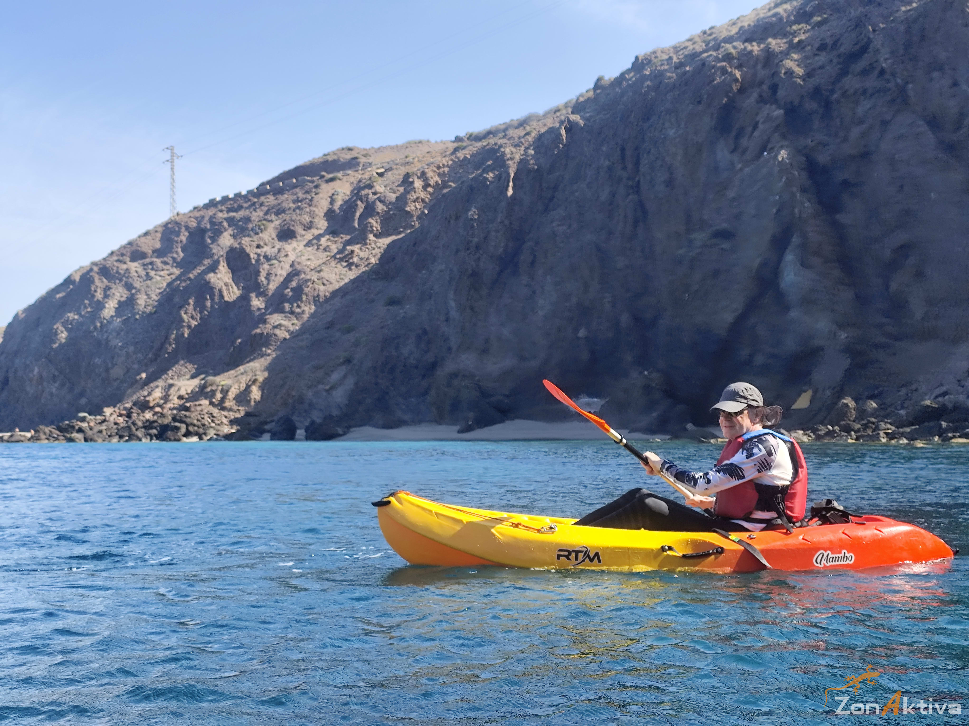 Kayaking in La Fabriquilla Arrecife de las Sirenas, Cabo de Gata – 30 June 2026 (photo 11)