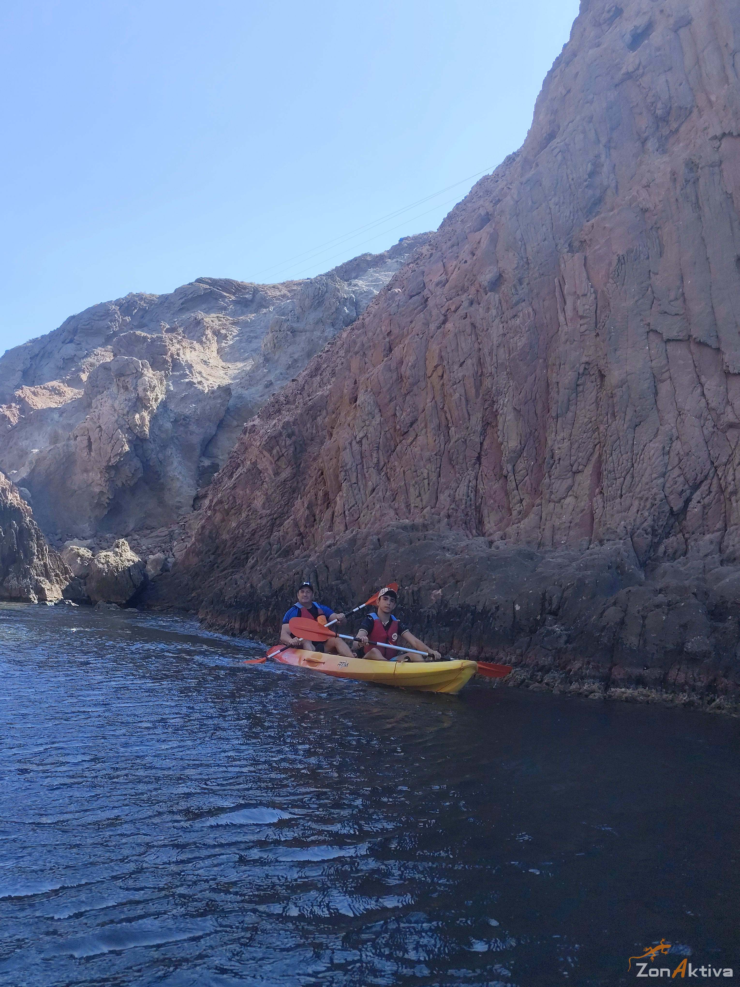 Kayaking in La Fabriquilla Arrecife de las Sirenas, Cabo de Gata – 4 July 2026 (photo 10)
