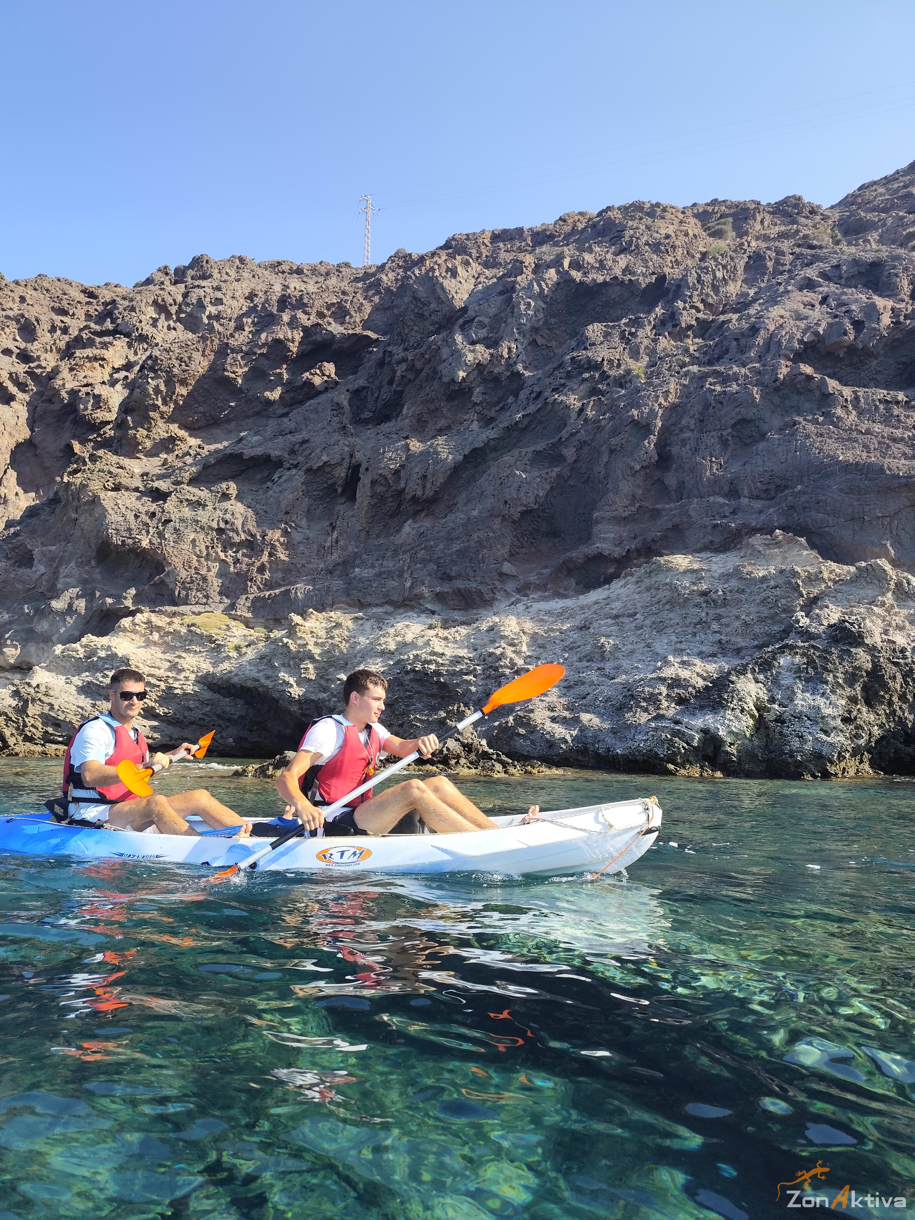 Kayaking in La Fabriquilla Arrecife de las Sirenas, Cabo de Gata – 6 July 2026 (photo 2)