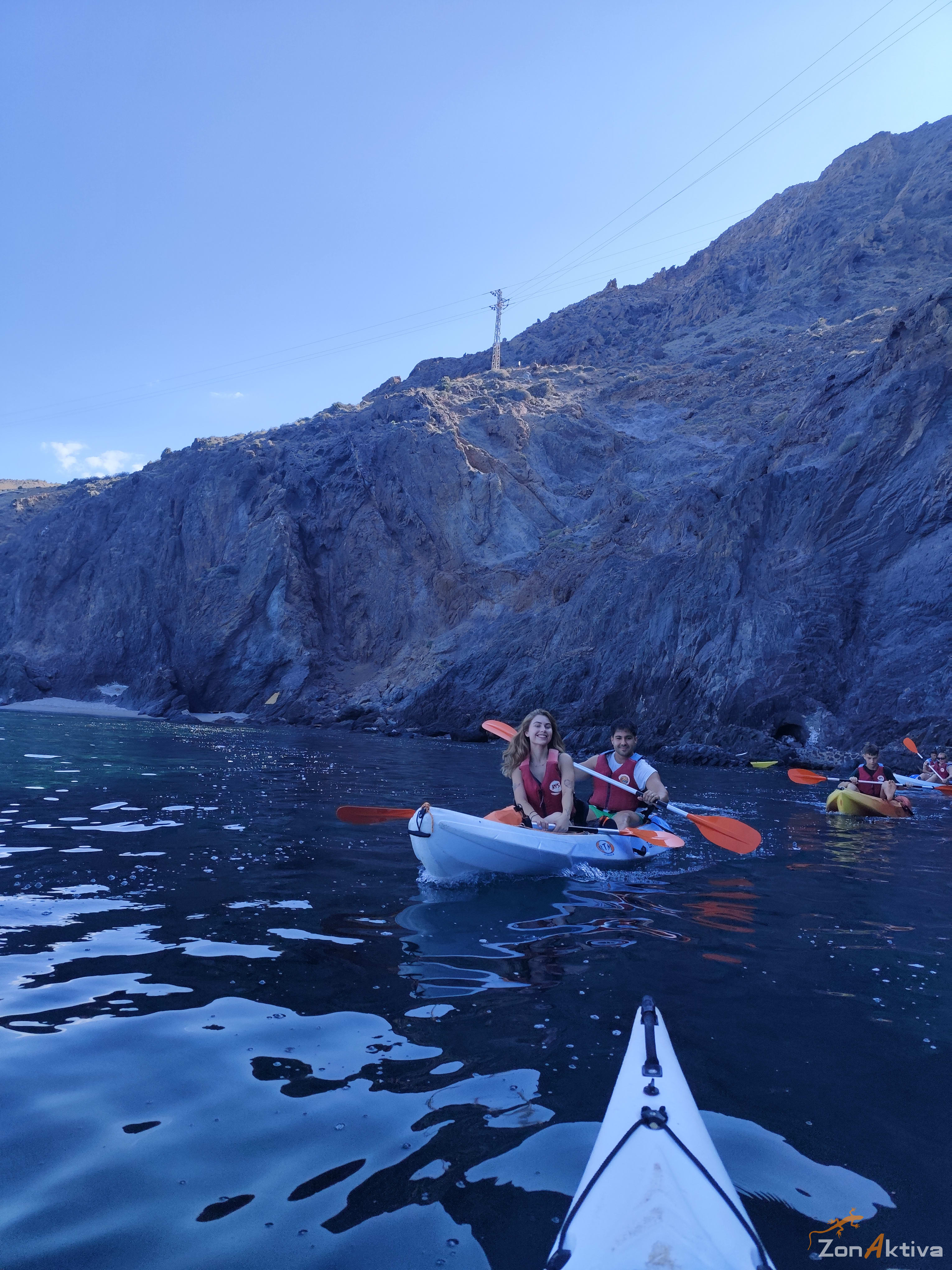 Kayaking in La Fabriquilla Arrecife de las Sirenas, Cabo de Gata – 6 July 2026 (photo 3)