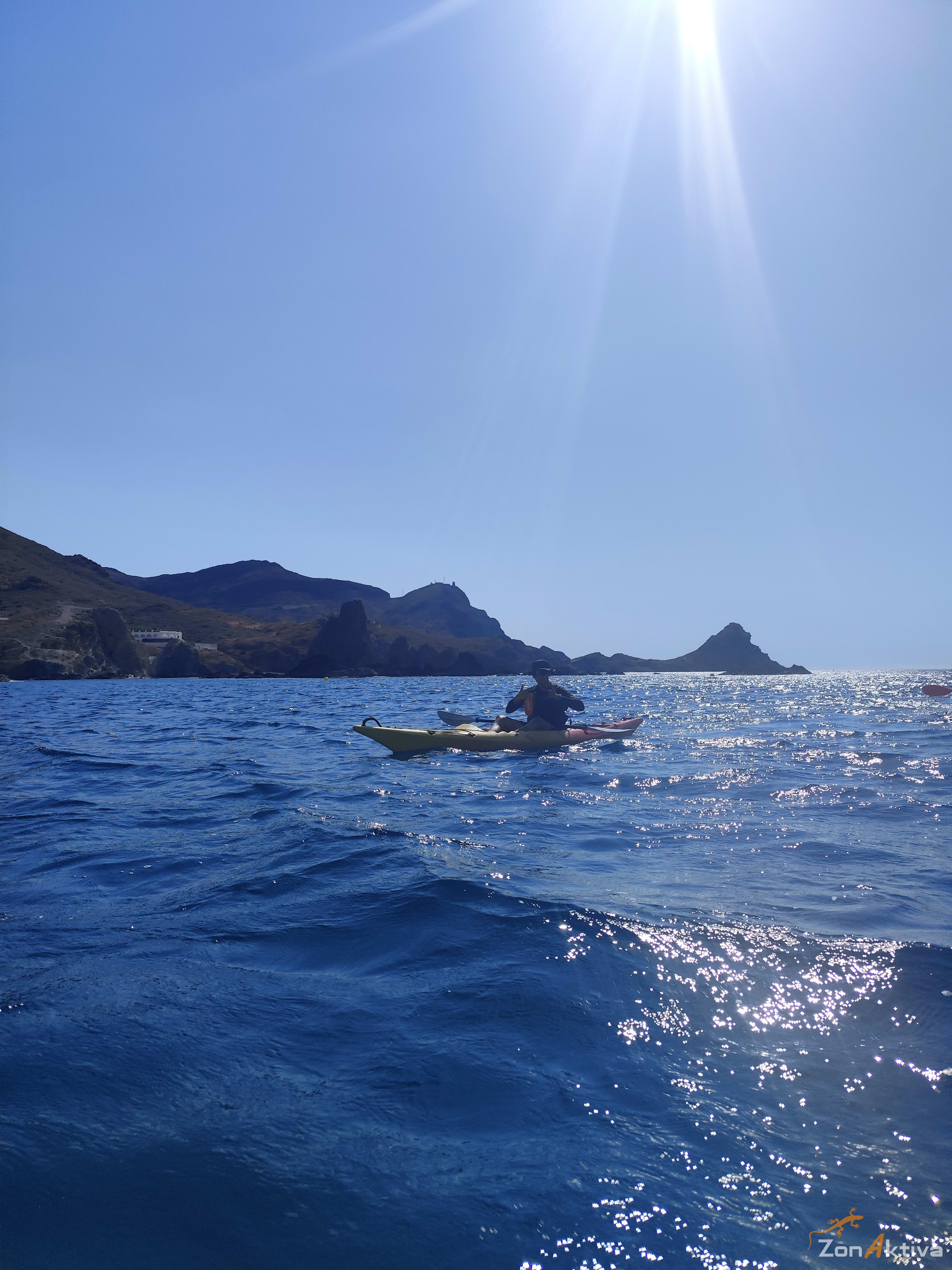 Kayaking in La Fabriquilla Arrecife de las Sirenas, Cabo de Gata – 6 July 2026 (photo 4)