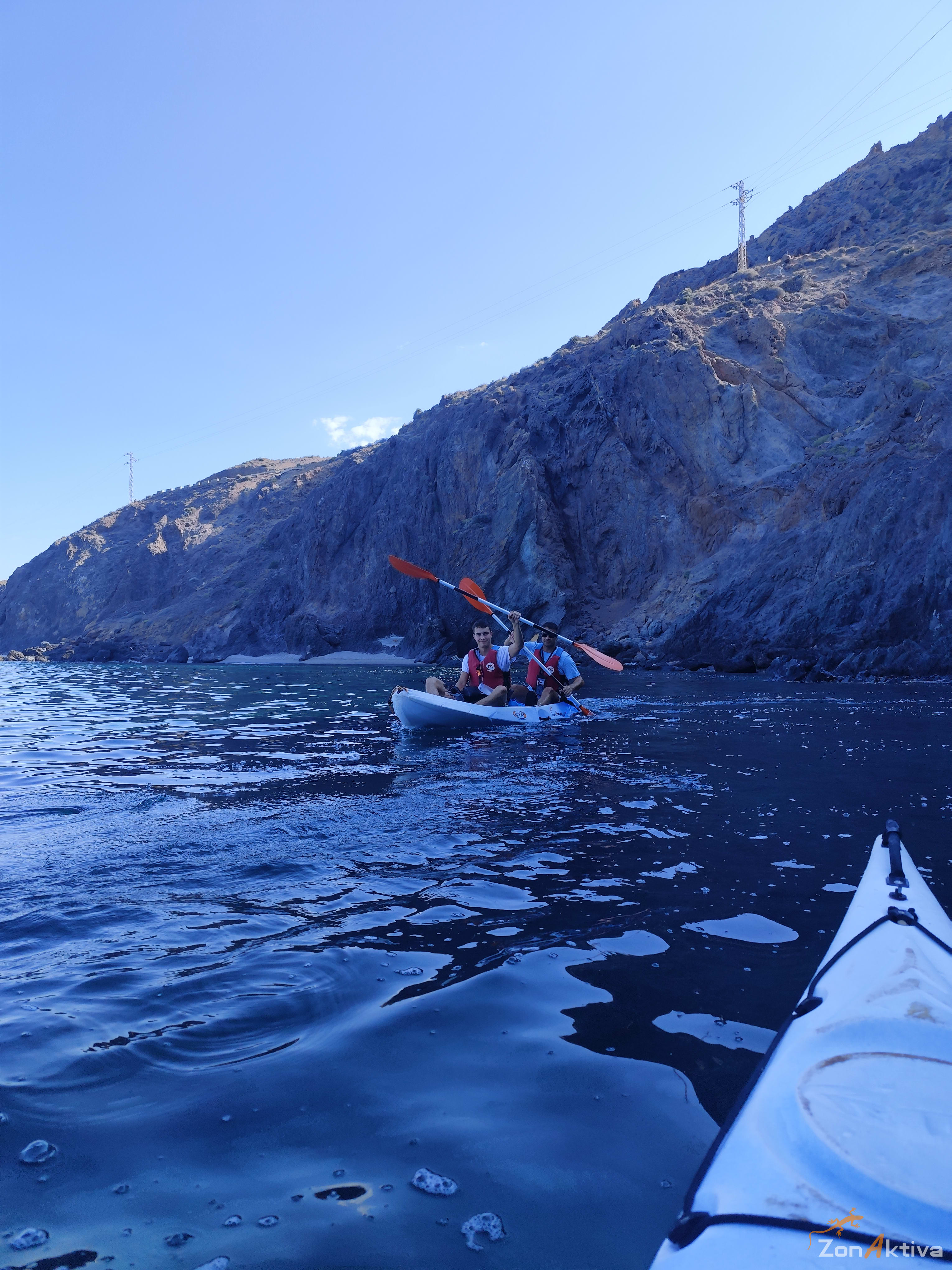 Kayaking in La Fabriquilla Arrecife de las Sirenas, Cabo de Gata – 6 July 2026 (photo 5)