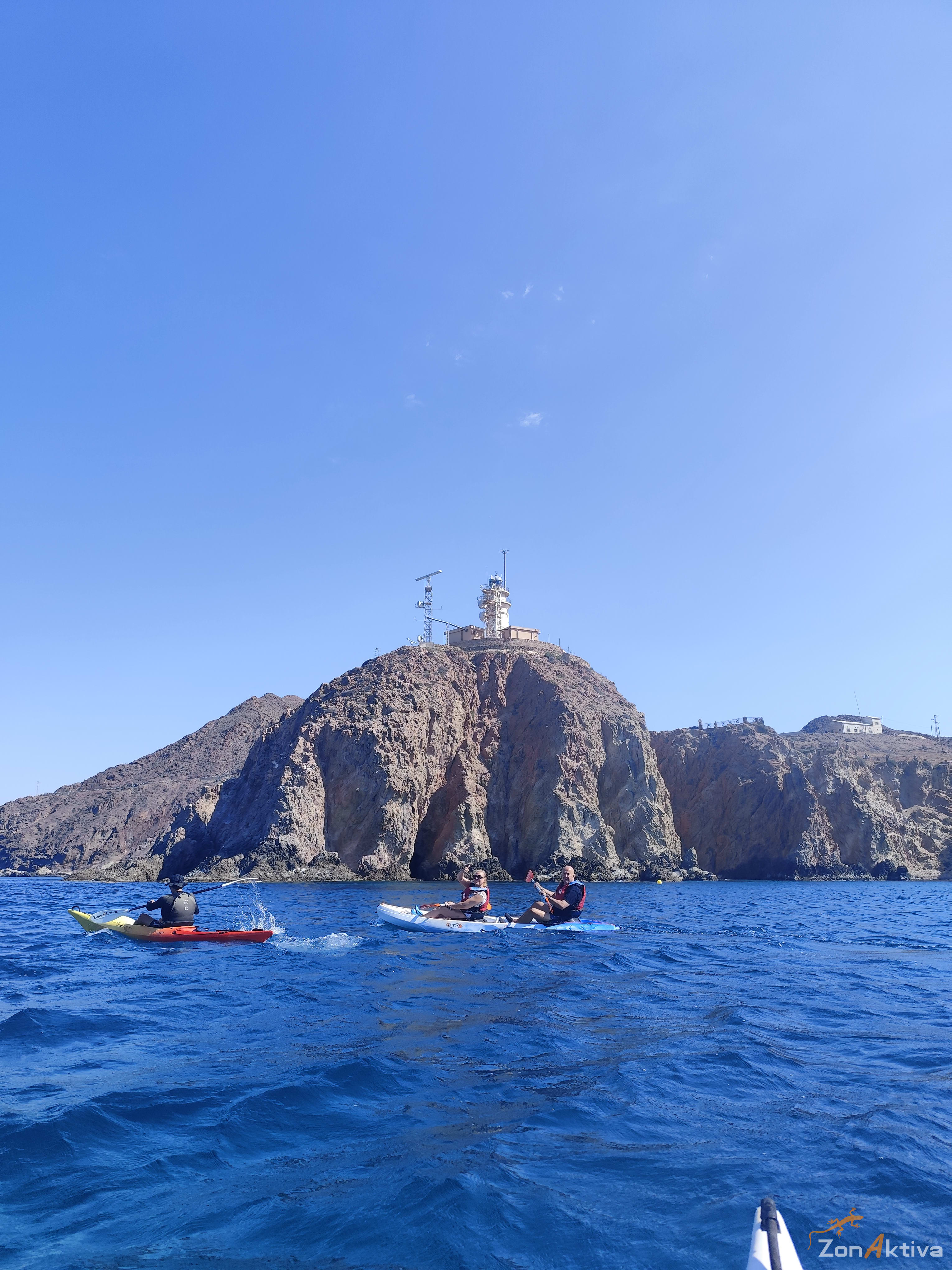 Kayaking in La Fabriquilla Arrecife de las Sirenas, Cabo de Gata – 6 July 2026 (photo 10)