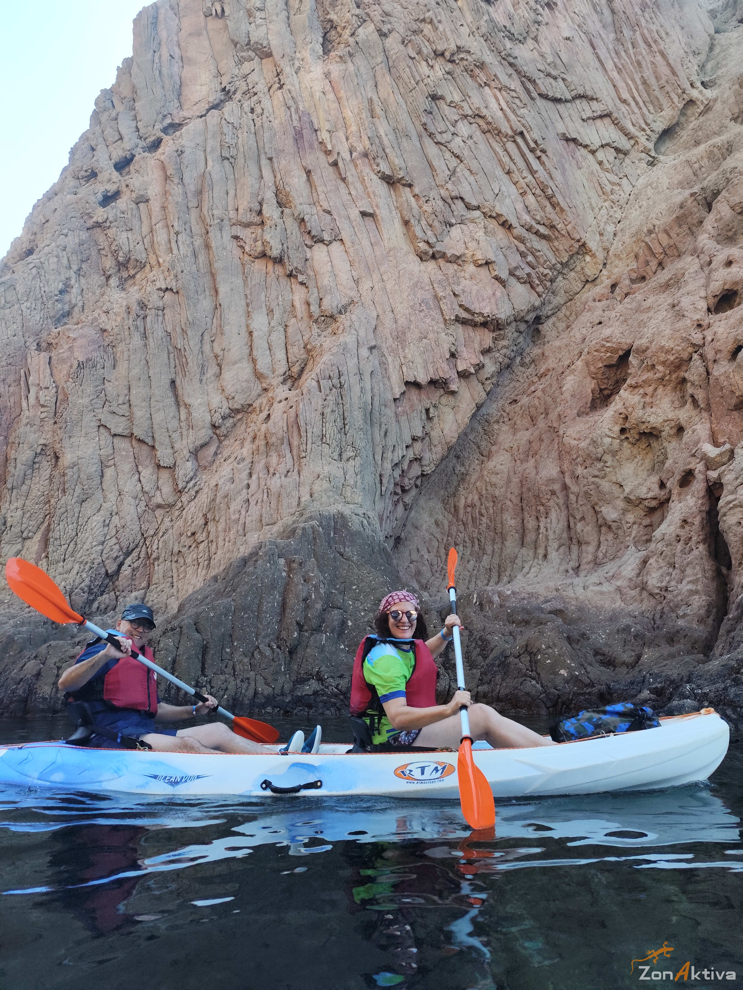 Kayaking in La Fabriquilla Arrecife de las Sirenas, Cabo de Gata – 7 July 2026 (photo 9)