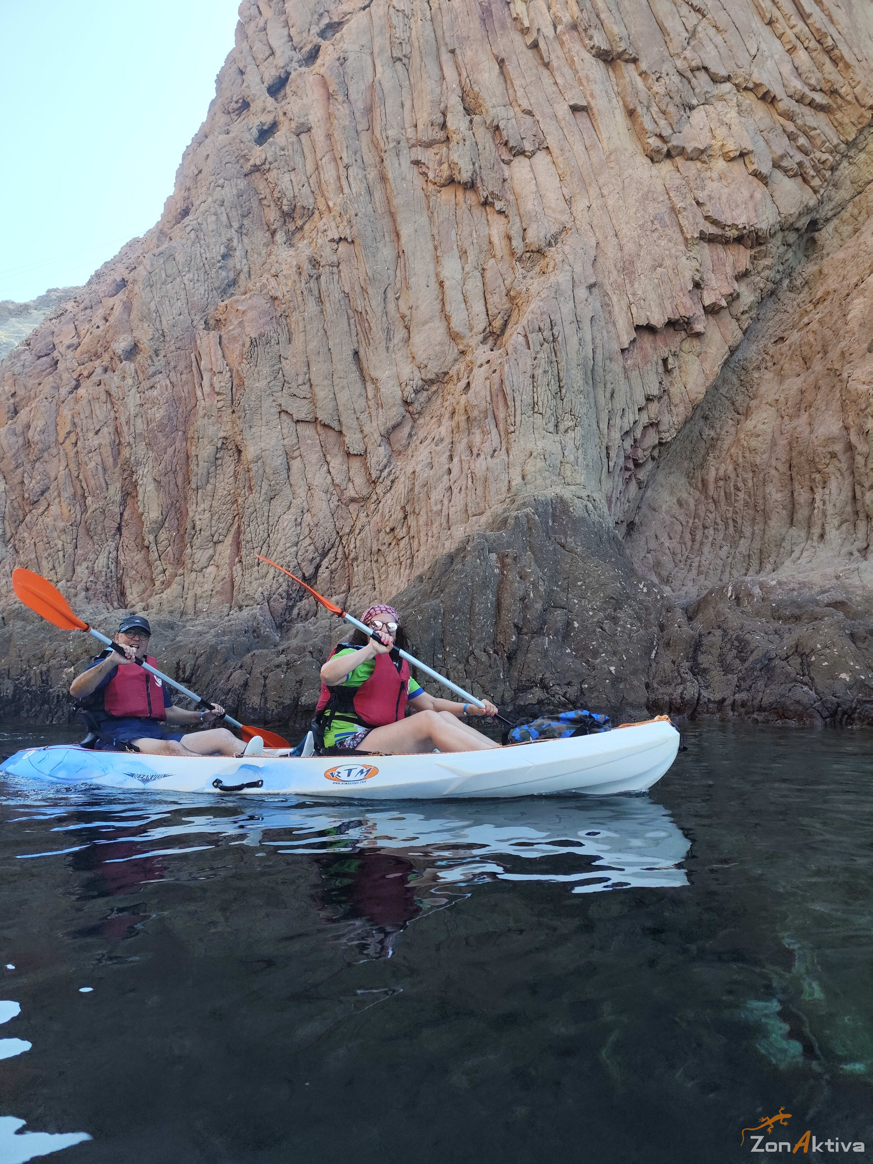 Kayaking in La Fabriquilla Arrecife de las Sirenas, Cabo de Gata – 7 July 2026 (photo 17)