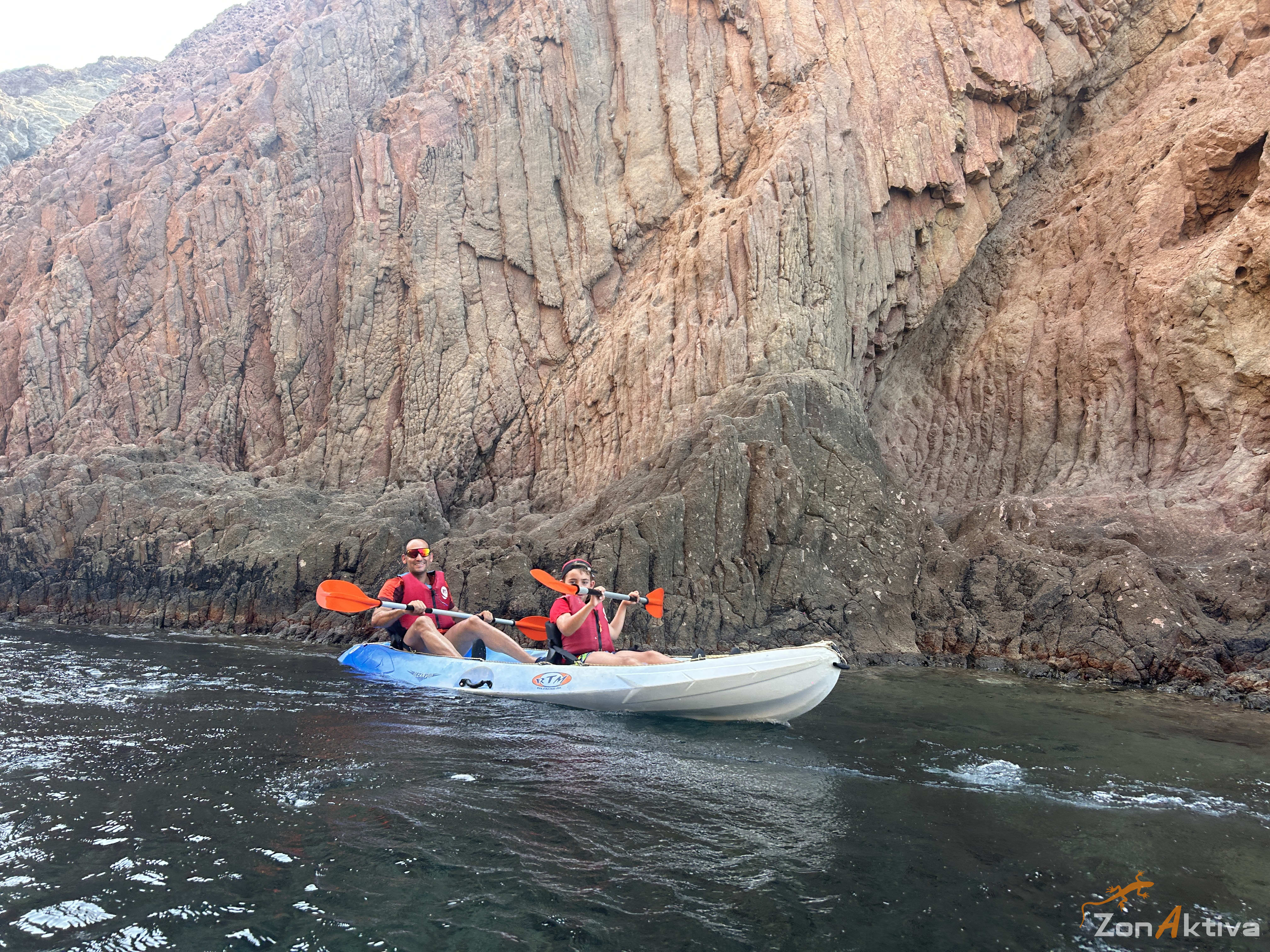 Kayaking in La Fabriquilla Arrecife de las Sirenas, Cabo de Gata – 27 July 2026 (photo 9)