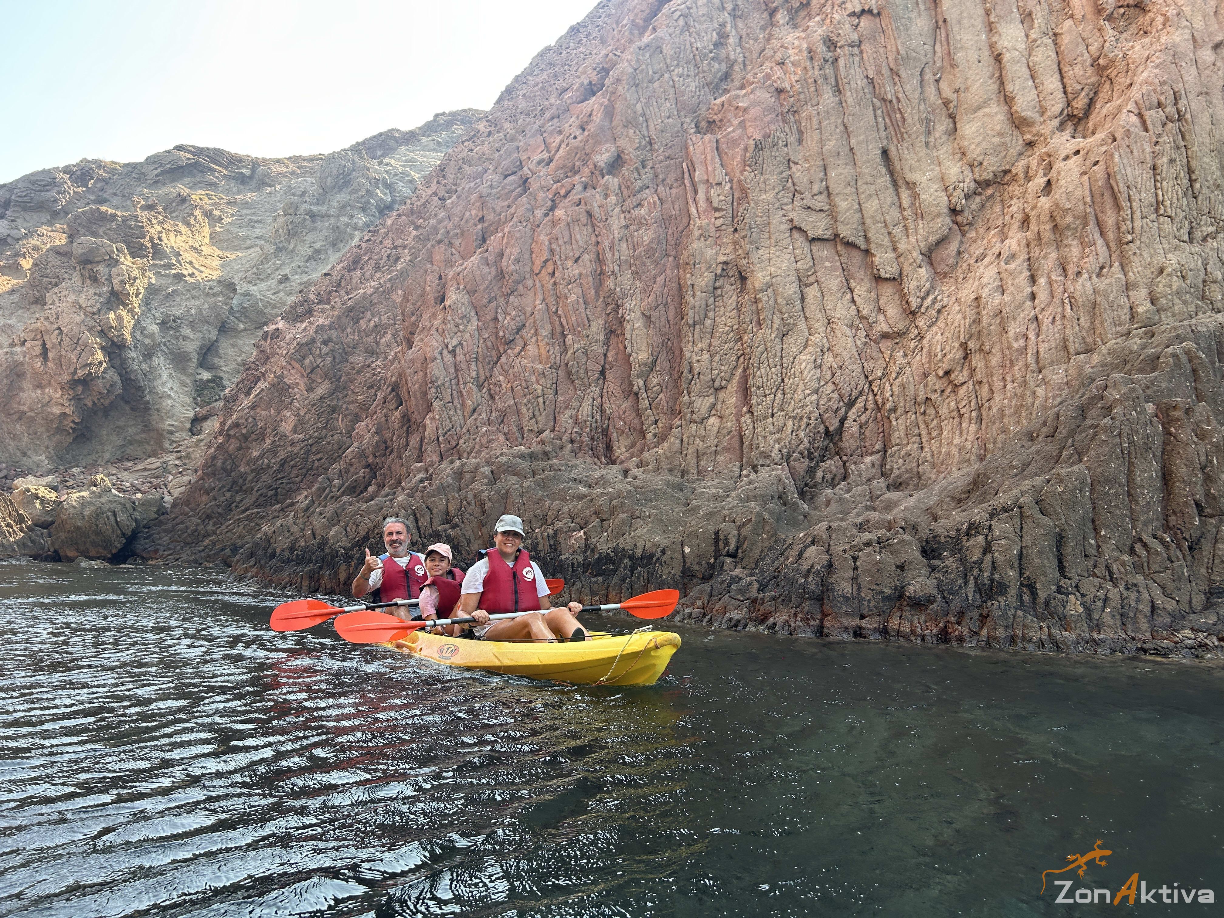 Kayaking in La Fabriquilla Arrecife de las Sirenas, Cabo de Gata – 27 July 2026 (photo 11)