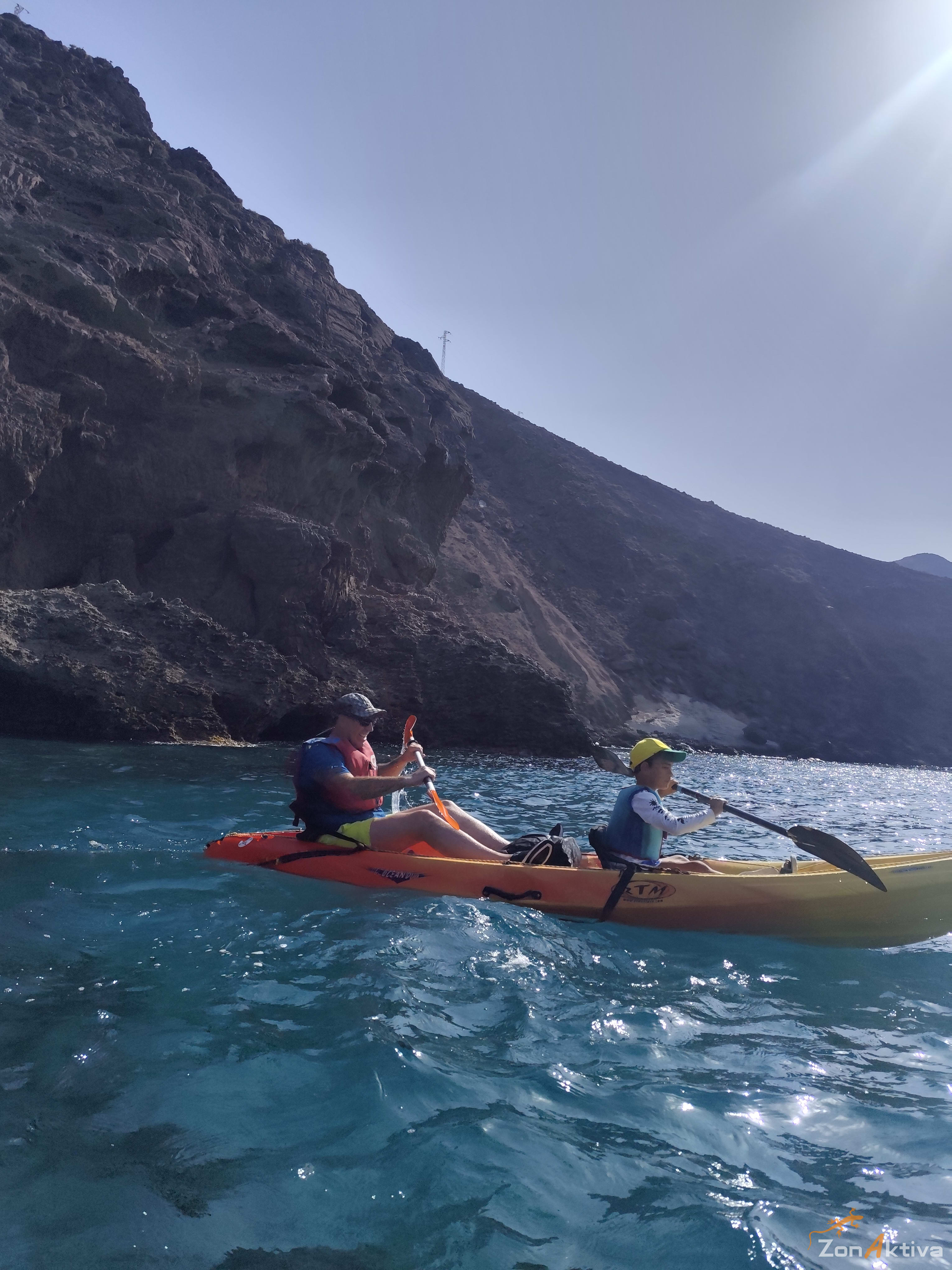 Kayaking in La Fabriquilla Arrecife de las Sirenas, Cabo de Gata – 29 July 2026 (photo 2)