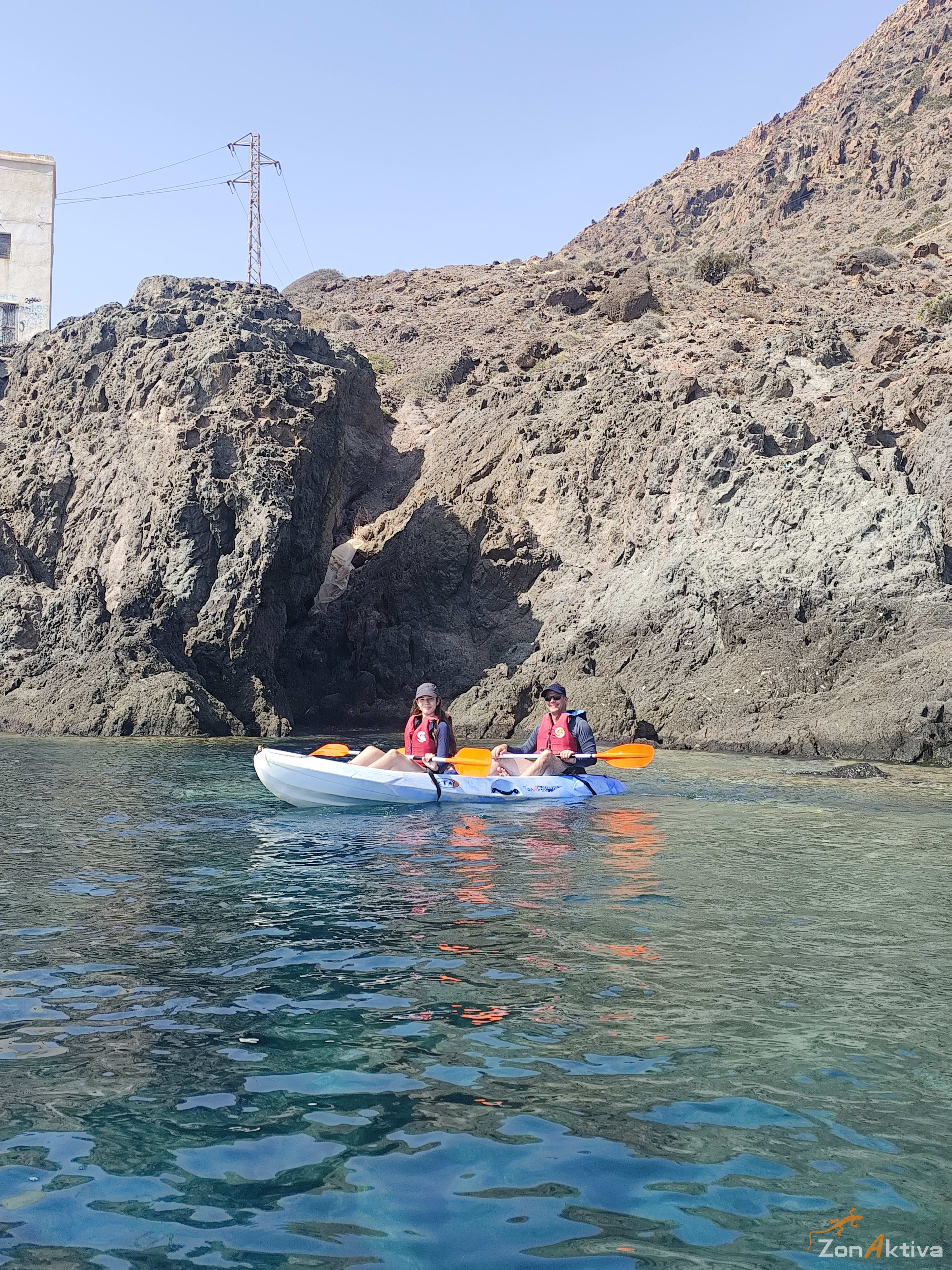 Kayaking in La Fabriquilla Arrecife de las Sirenas, Cabo de Gata – 31 July 2026 (photo 2)