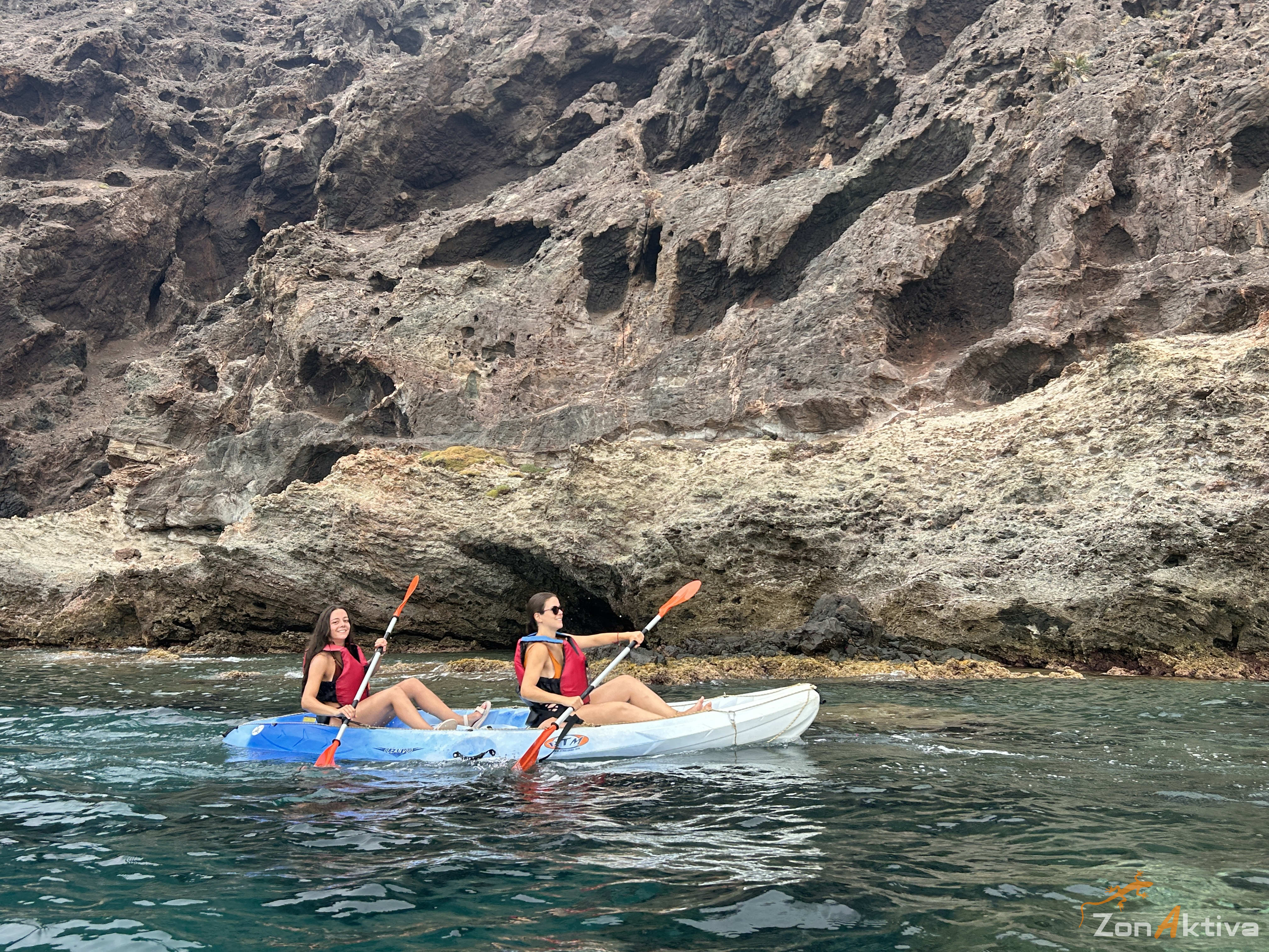 Kayaking in La Fabriquilla Arrecife de las Sirenas, Cabo de Gata – 31 July 2026 (photo 5)