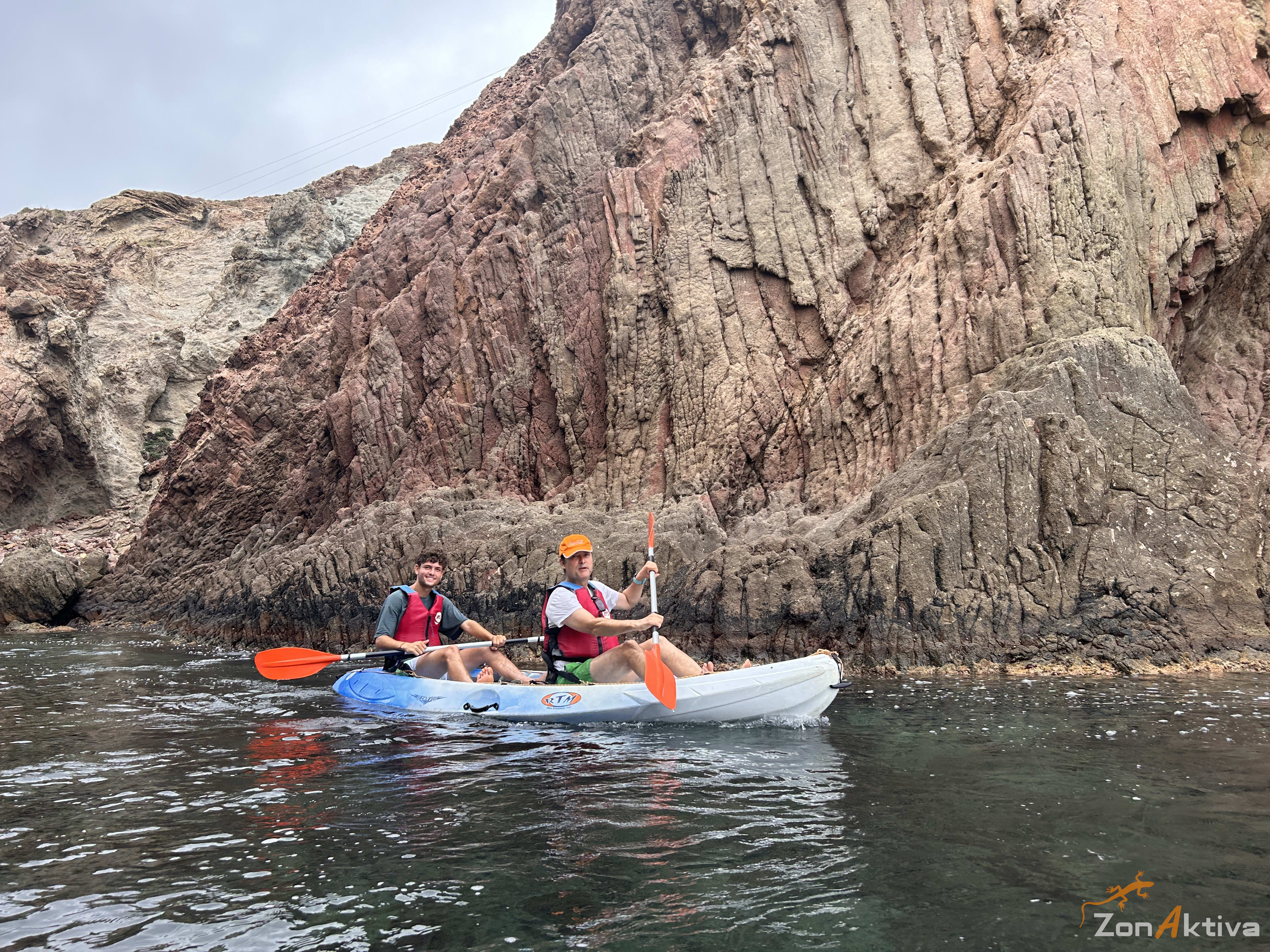 Kayaking in La Fabriquilla Arrecife de las Sirenas, Cabo de Gata – 31 July 2026 (photo 17)