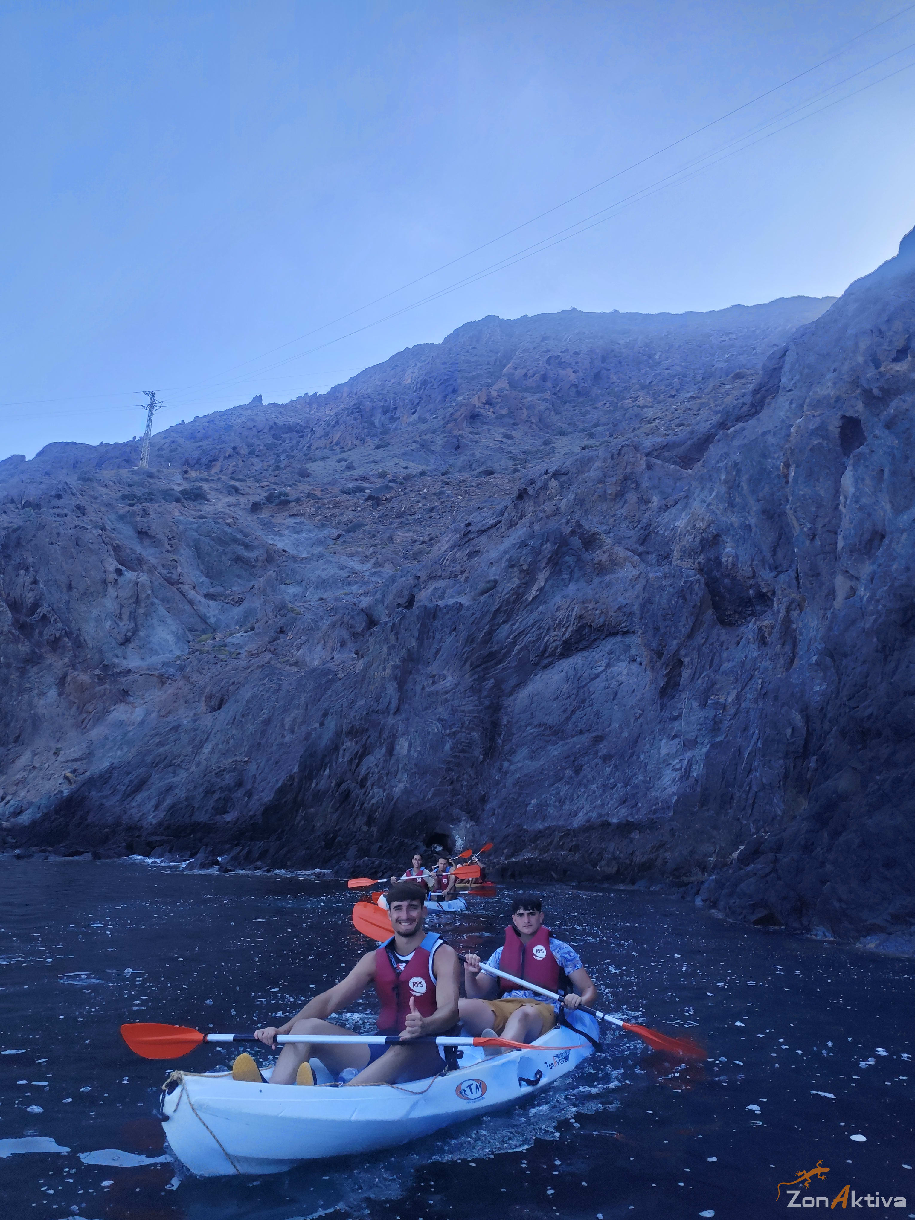 Kayaking in La Fabriquilla Arrecife de las Sirenas, Cabo de Gata – 7 August 2026 (photo 2)