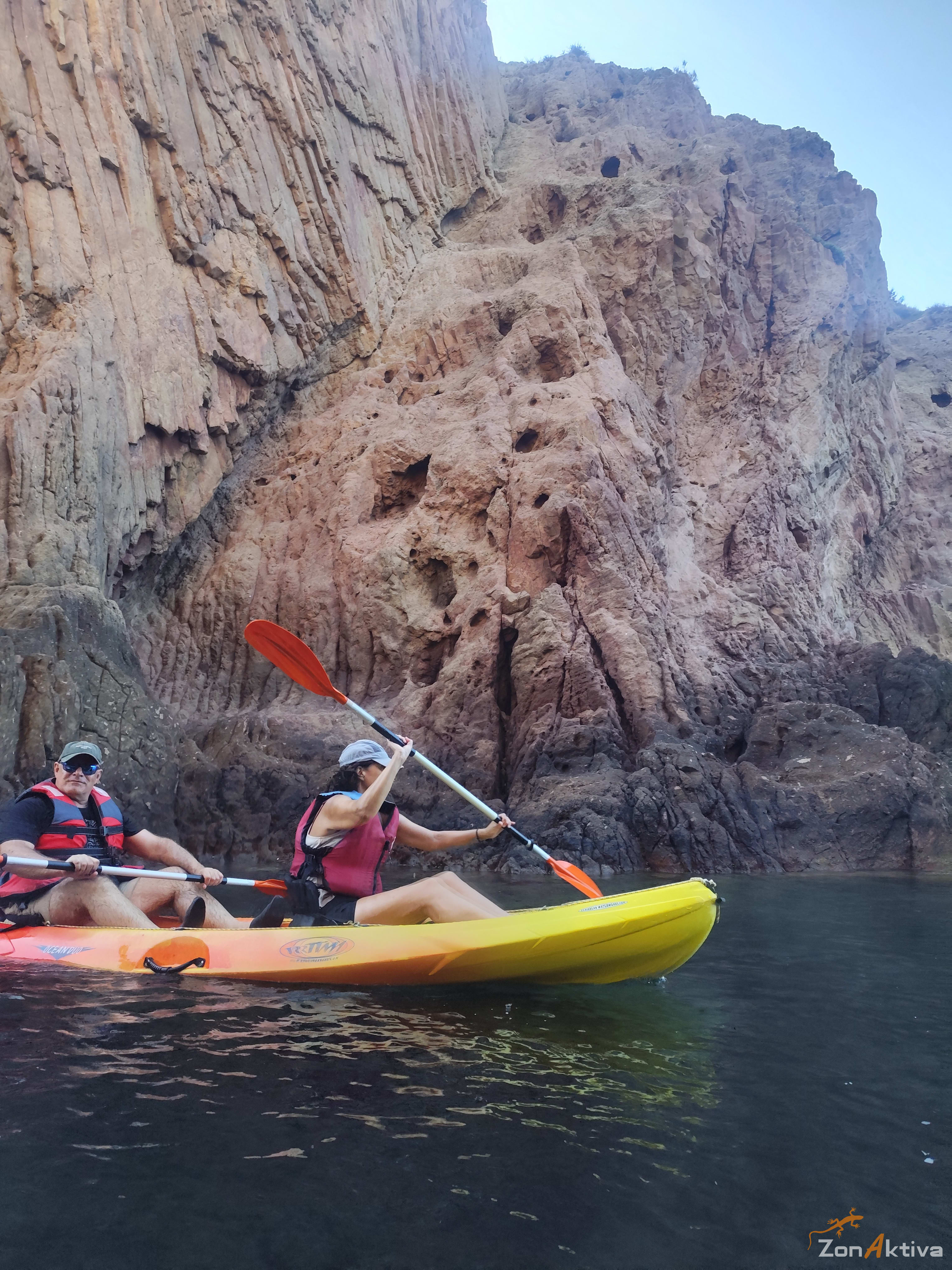 Kayaking in La Fabriquilla Arrecife de las Sirenas, Cabo de Gata – 7 August 2026 (photo 9)