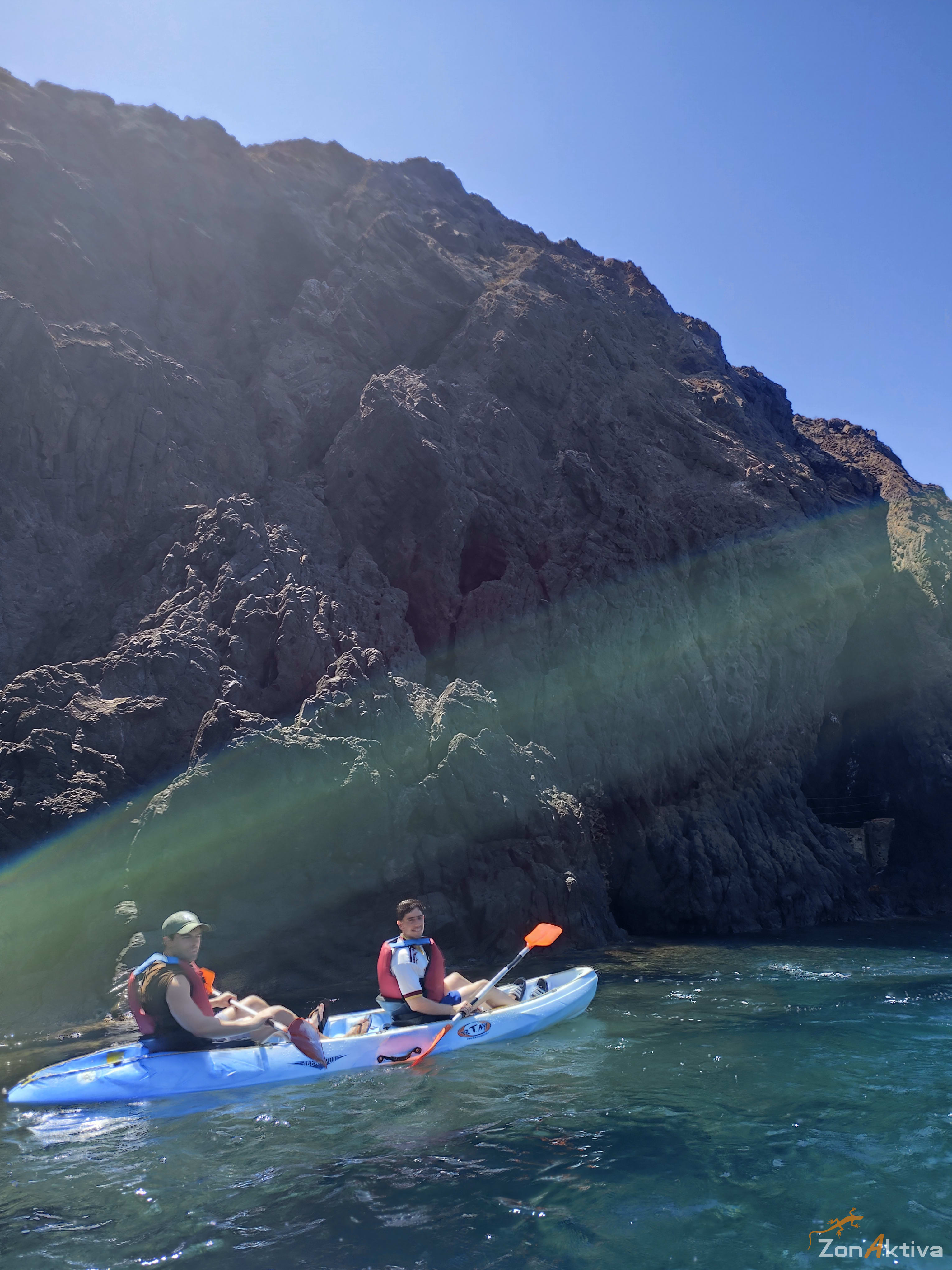 Kayaking in La Fabriquilla Arrecife de las Sirenas, Cabo de Gata – 7 August 2026 (photo 28)
