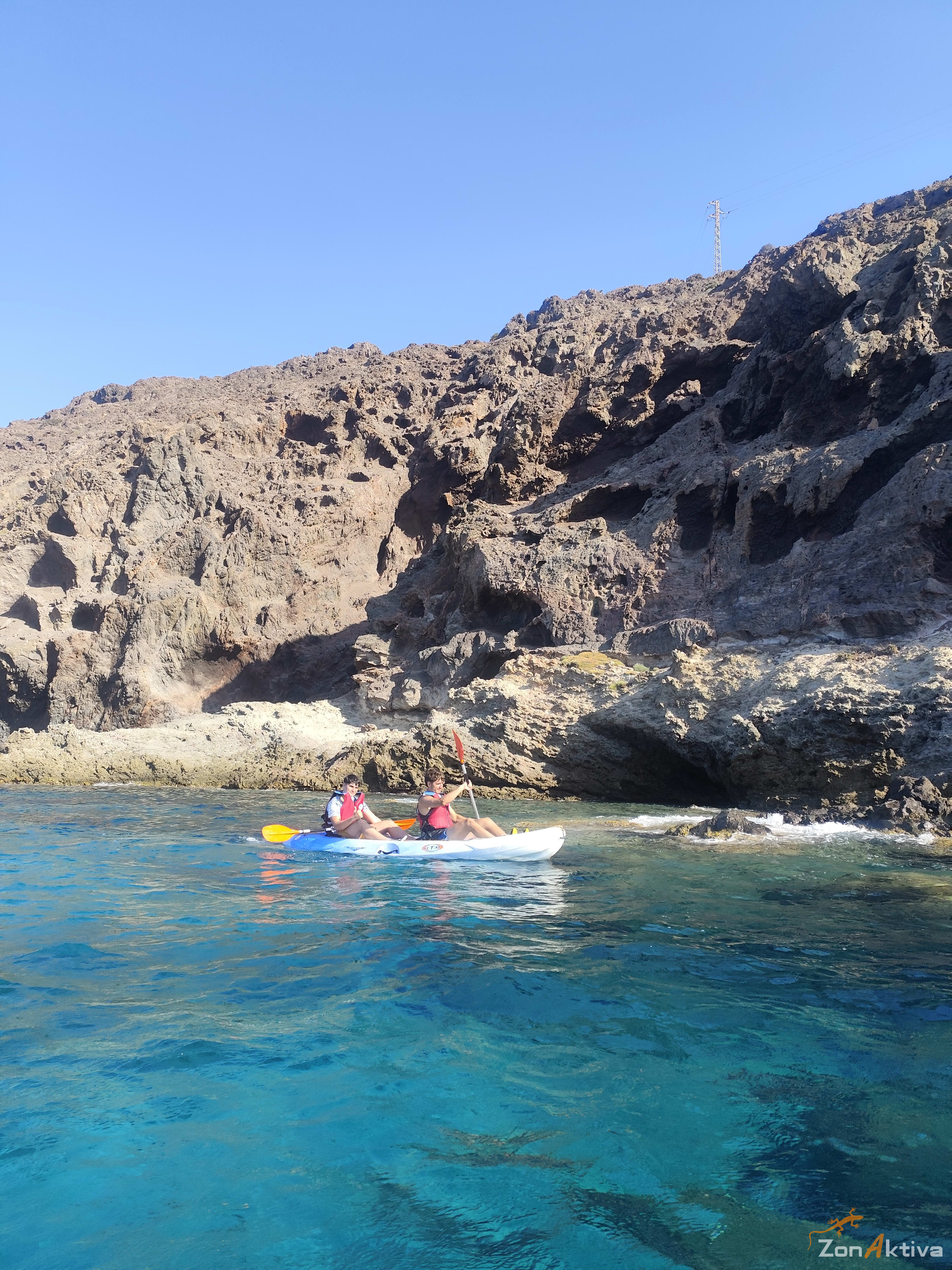 Kayaking in La Fabriquilla Arrecife de las Sirenas, Cabo de Gata – 7 August 2026 (photo 29)