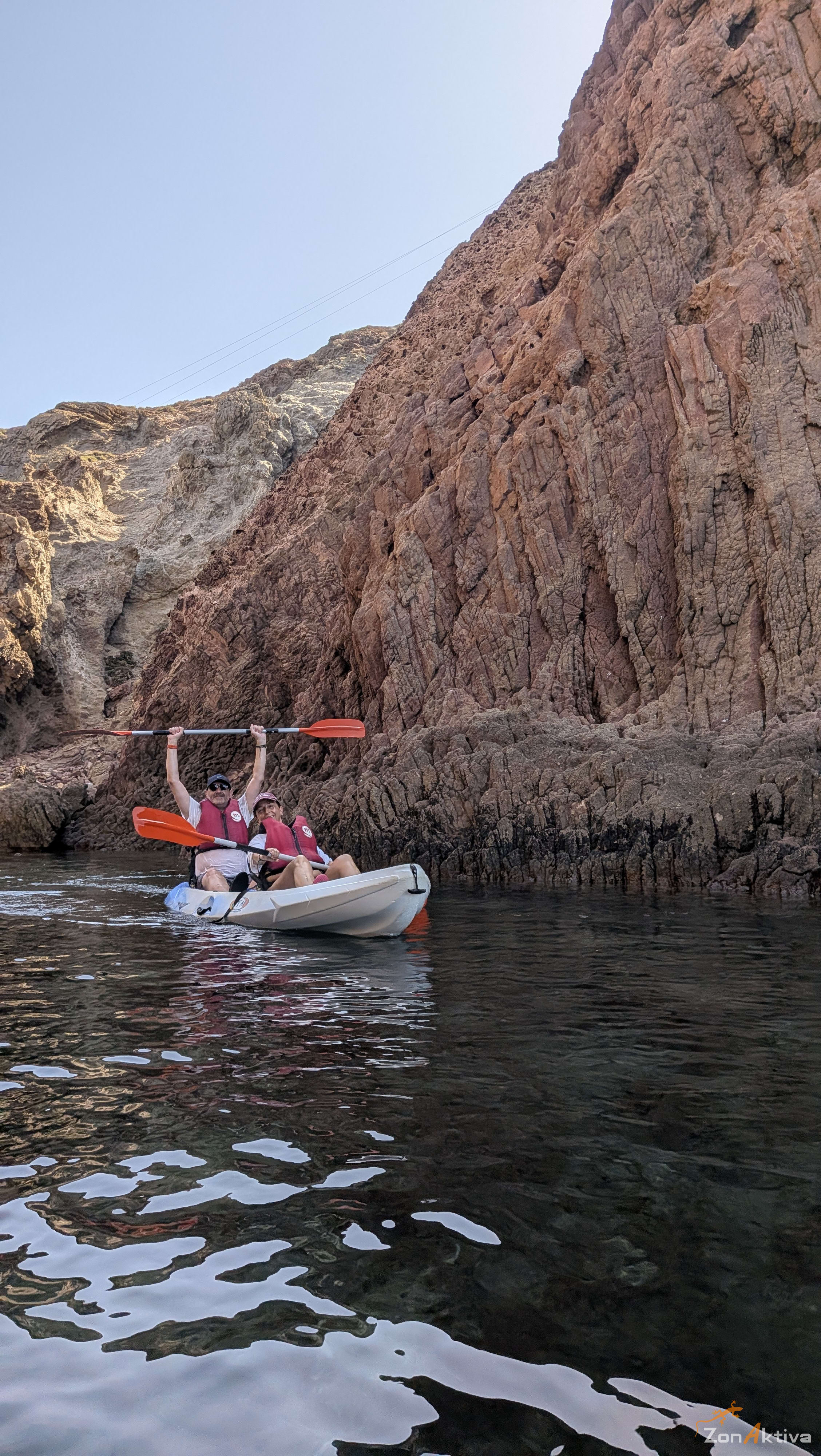 Kayaking in La Fabriquilla Arrecife de las Sirenas, Cabo de Gata – 8 August 2026 (photo 12)