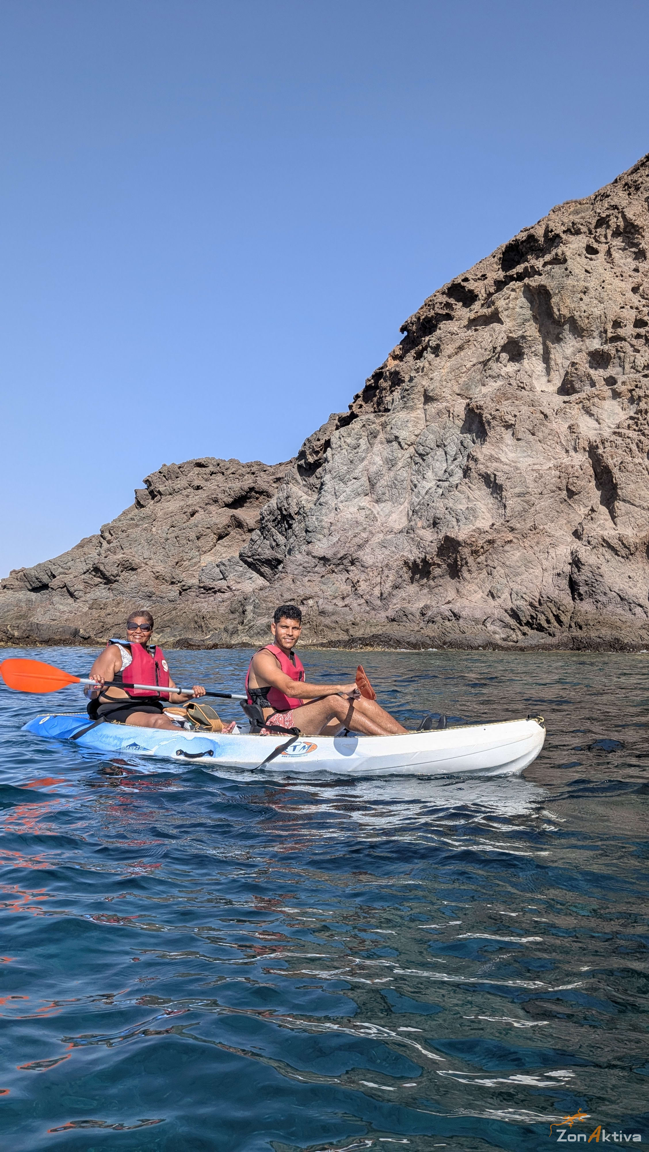 Kayaking in La Fabriquilla Arrecife de las Sirenas, Cabo de Gata – 8 August 2026 (photo 22)