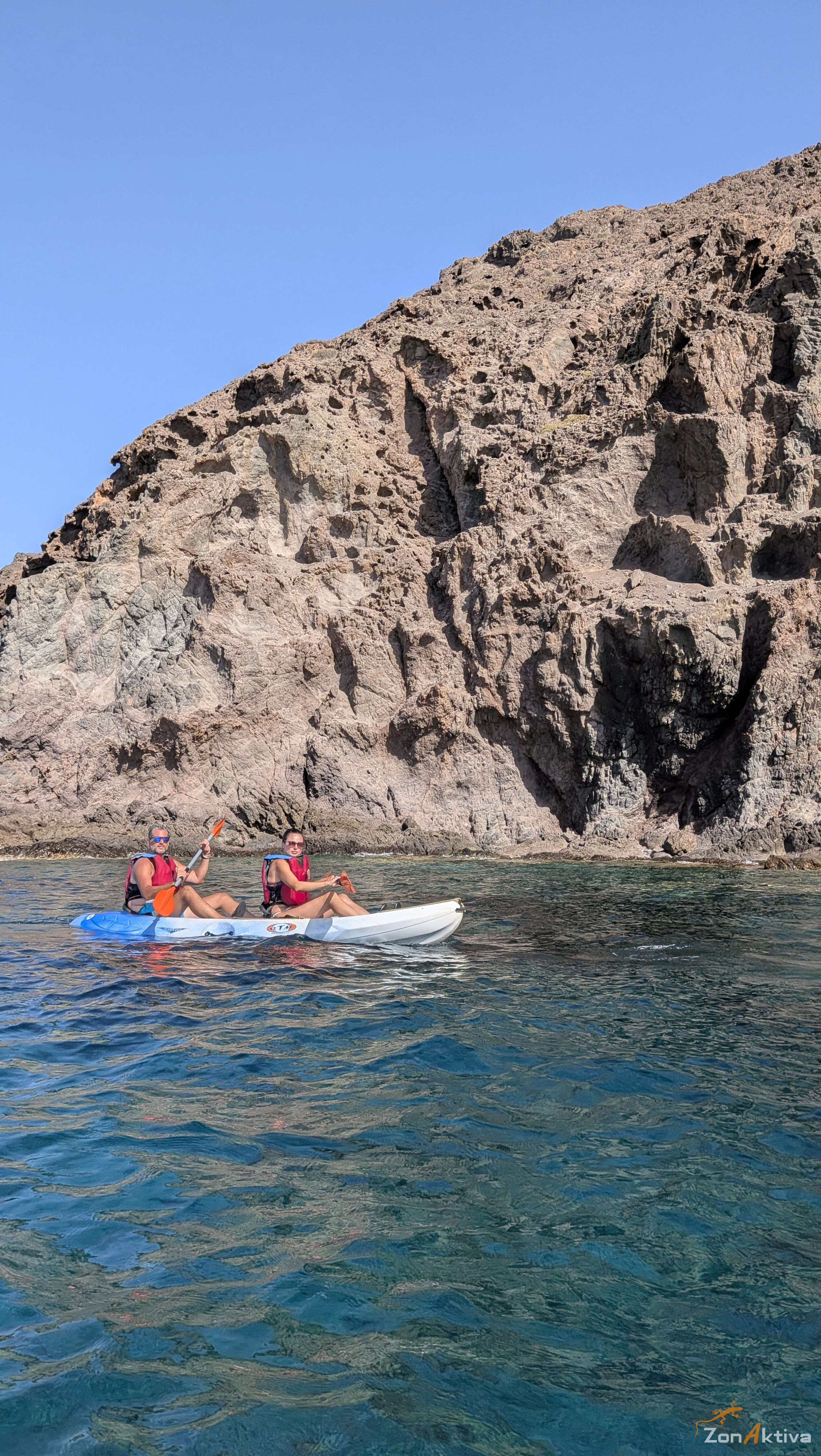 Kayaking in La Fabriquilla Arrecife de las Sirenas, Cabo de Gata – 8 August 2026 (photo 24)