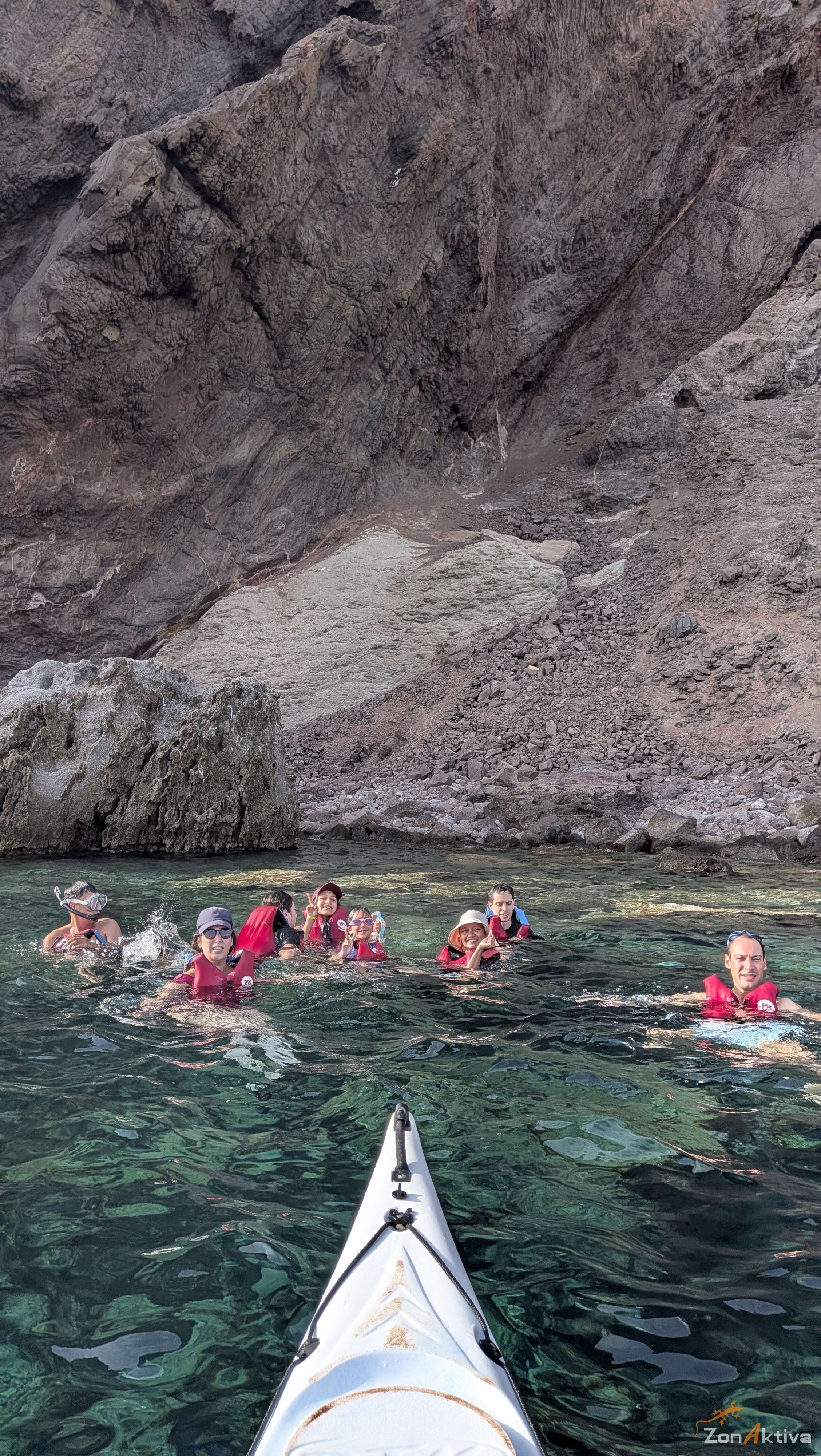 Kayaking in La Fabriquilla Arrecife de las Sirenas, Cabo de Gata – 8 August 2026 (photo 26)