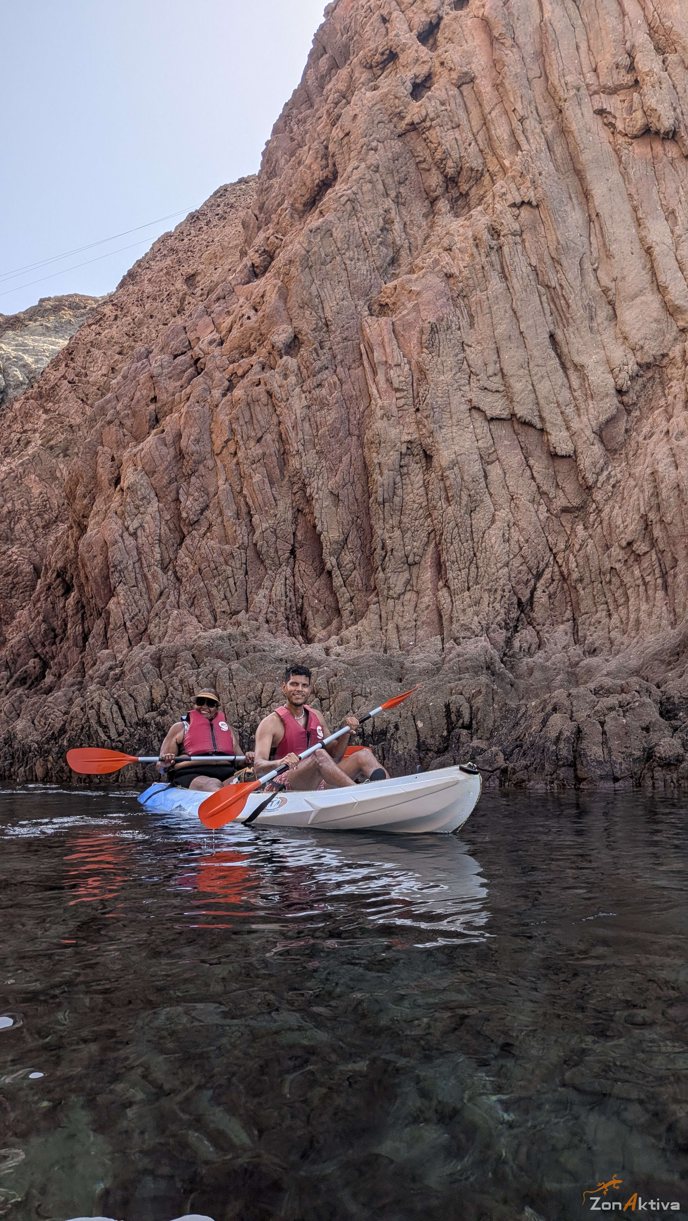 Kayaking in La Fabriquilla Arrecife de las Sirenas, Cabo de Gata – 8 August 2026 (photo 40)
