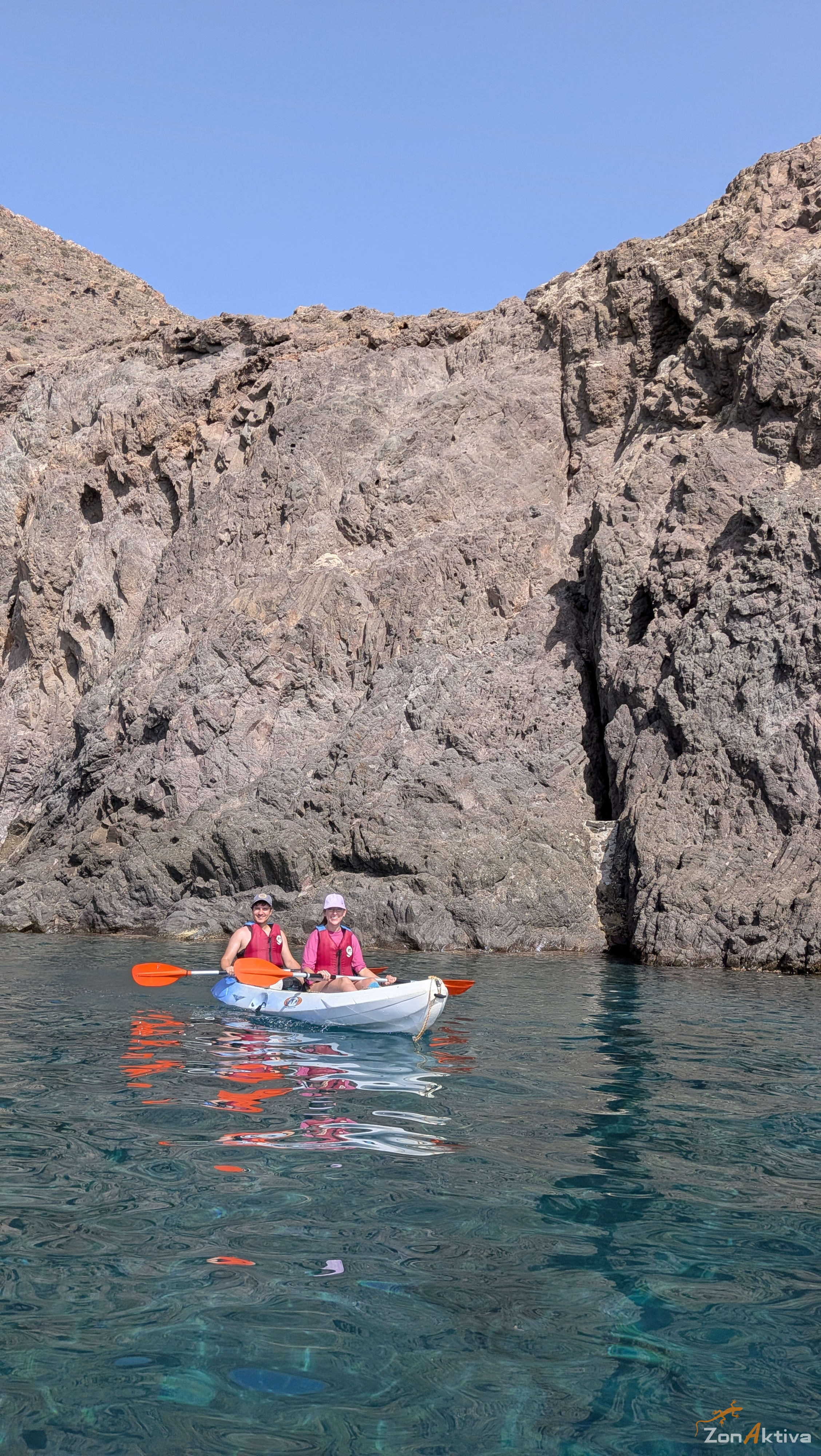 Kayaking in La Fabriquilla Arrecife de las Sirenas, Cabo de Gata – 8 August 2026 (photo 42)