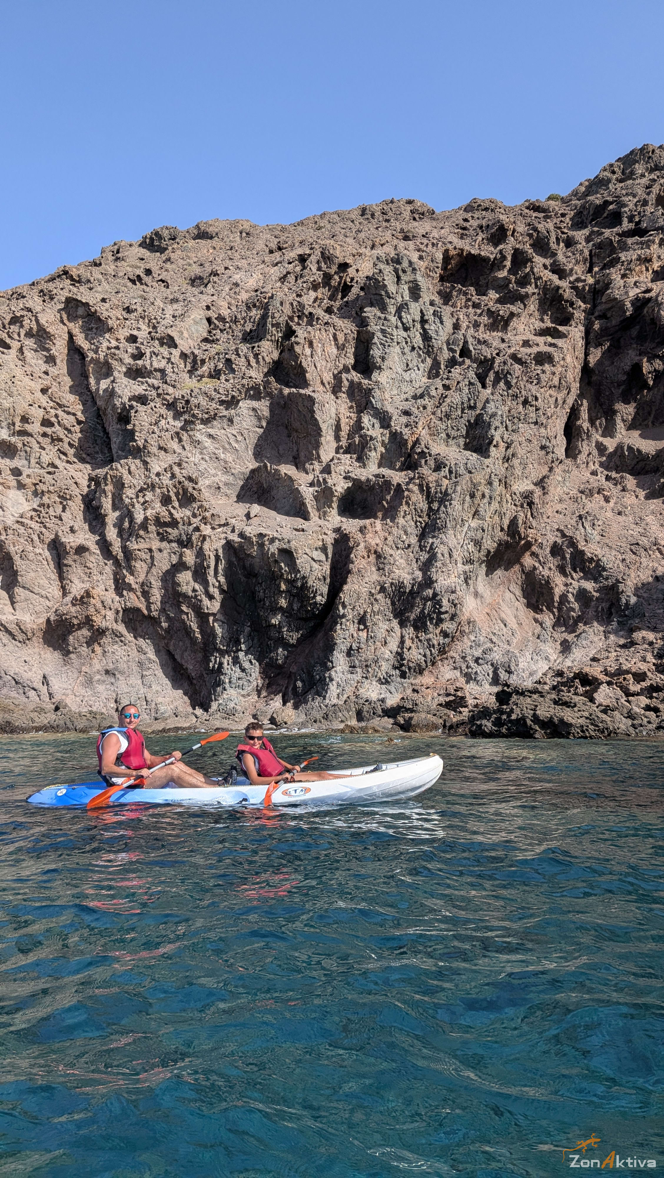 Kayaking in La Fabriquilla Arrecife de las Sirenas, Cabo de Gata – 8 August 2026 (photo 73)
