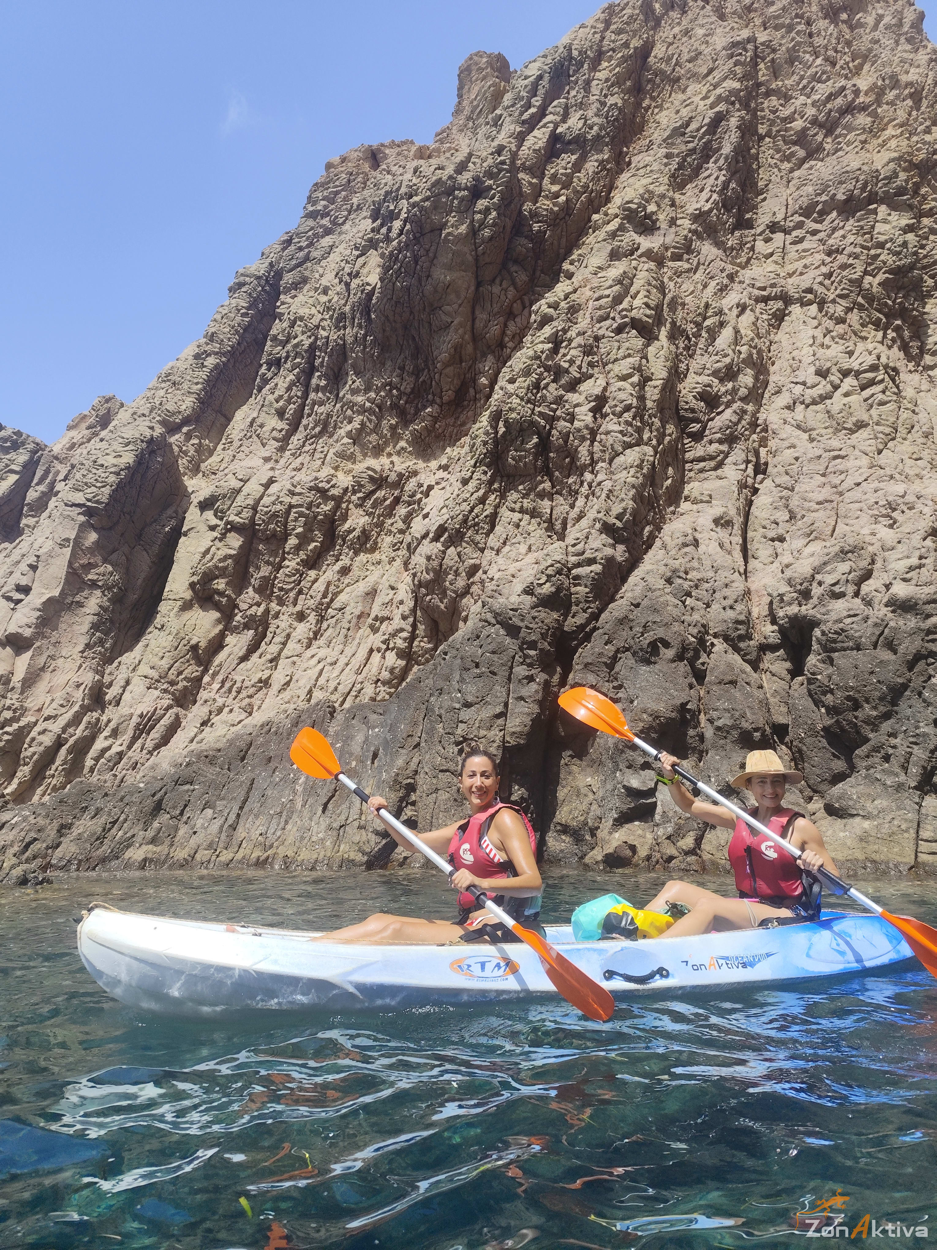Kayaking in La Fabriquilla Arrecife de las Sirenas, Cabo de Gata – 9 August 2026 (photo 9)