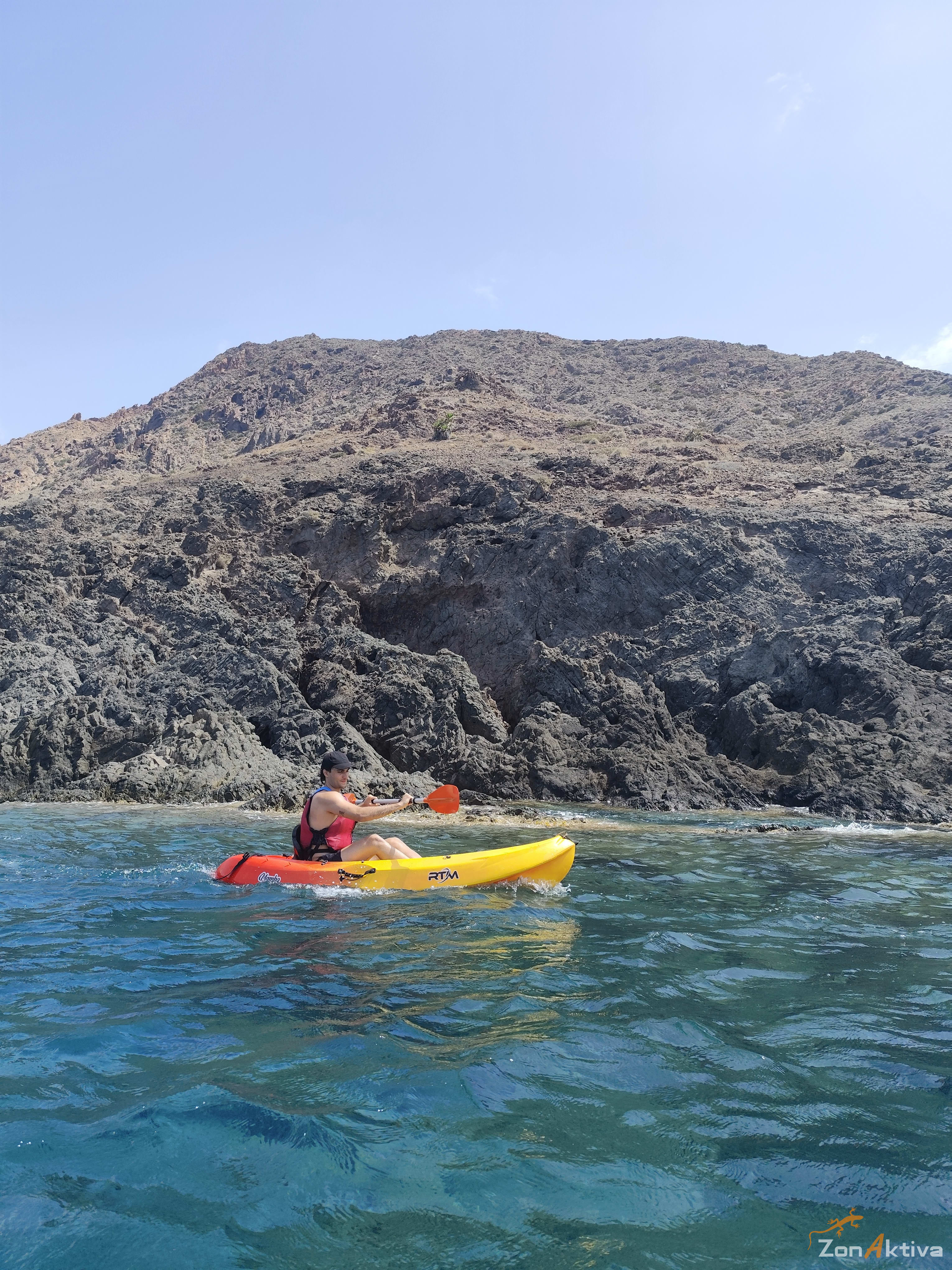 Kayaking in La Fabriquilla Arrecife de las Sirenas, Cabo de Gata – 9 August 2026 (photo 43)