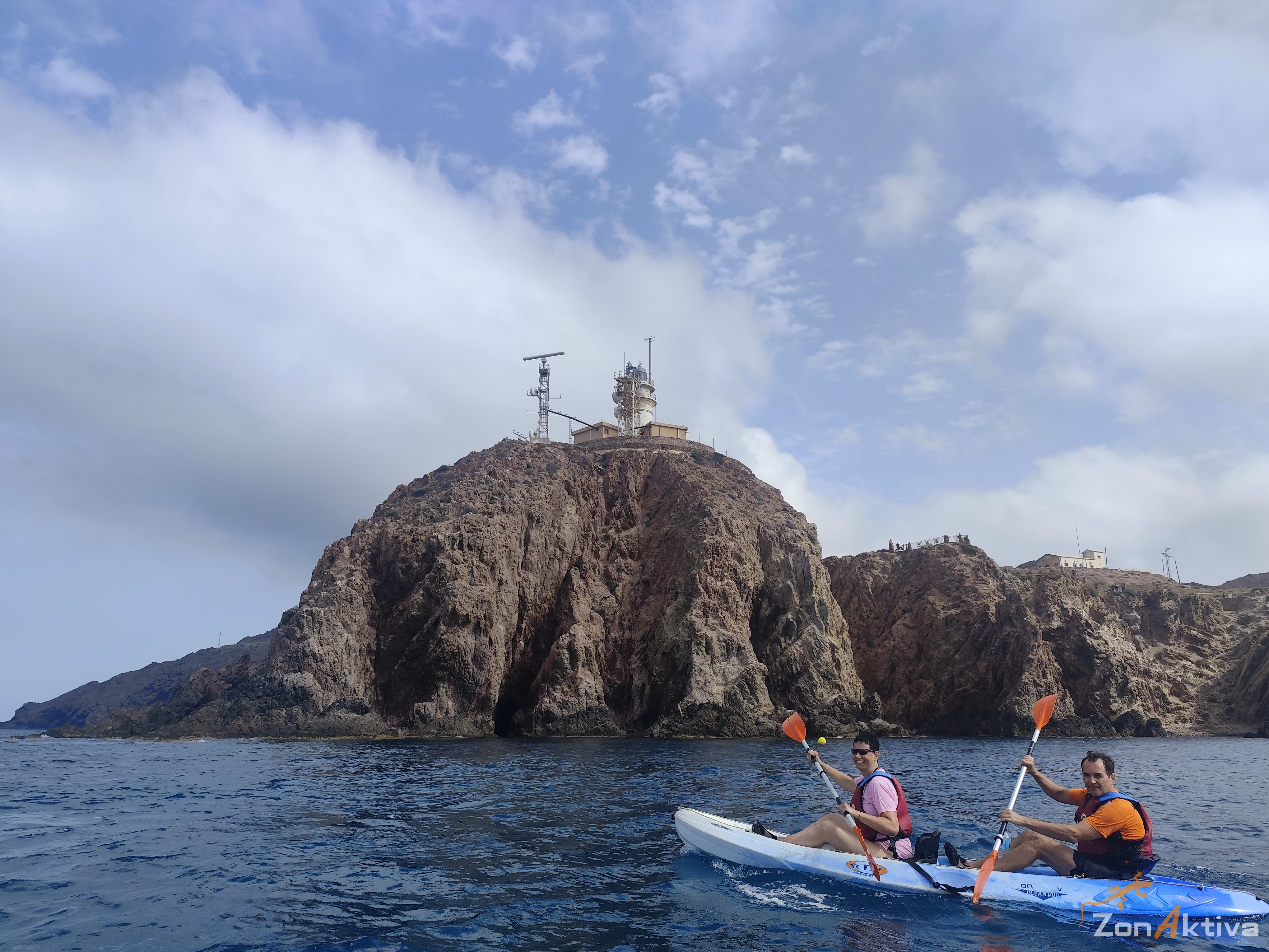 Kayaking in La Fabriquilla Arrecife de las Sirenas, Cabo de Gata – 10 August 2026 (photo 18)