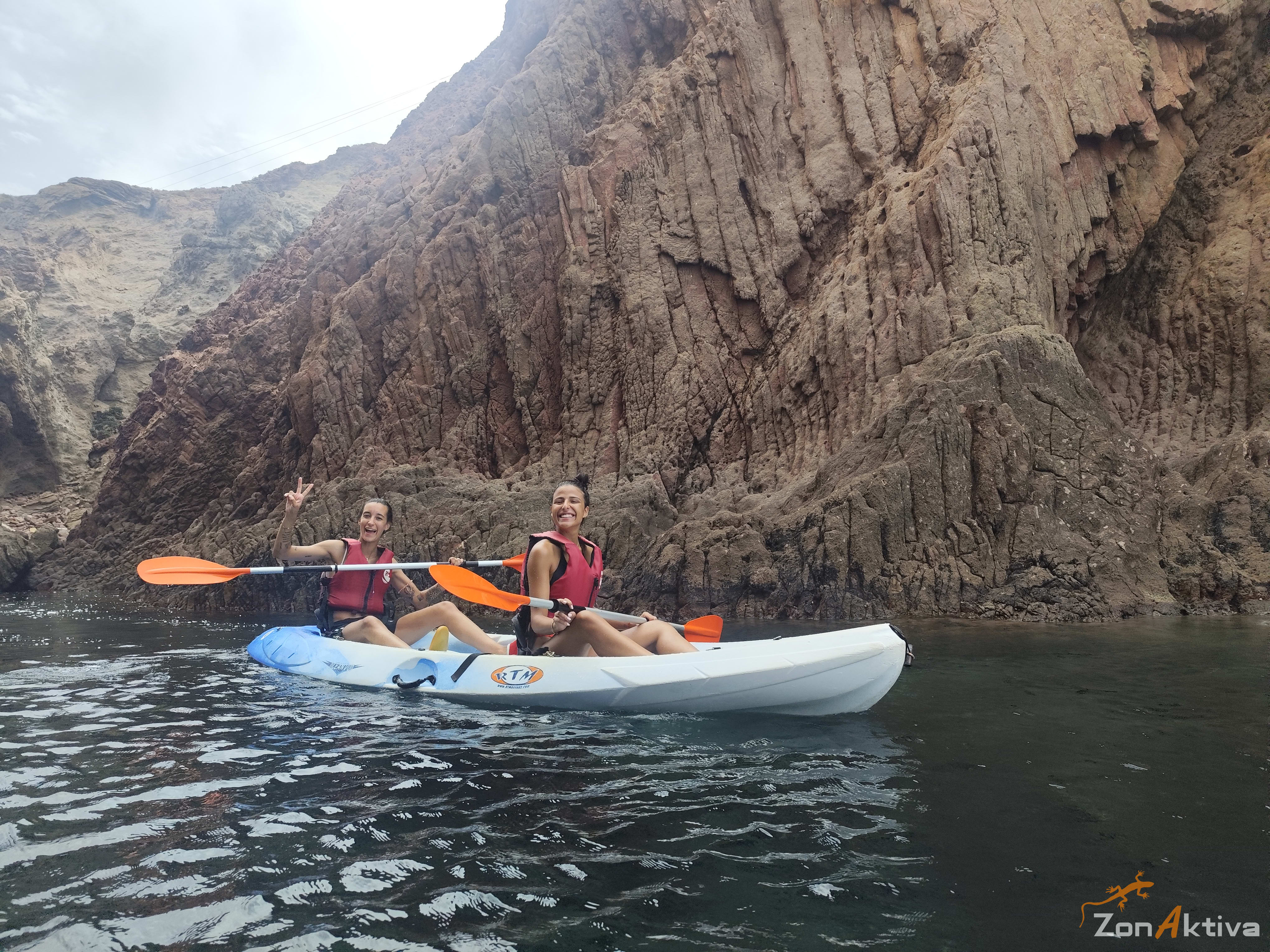 Kayaking in La Fabriquilla Arrecife de las Sirenas, Cabo de Gata – 10 August 2026 (photo 31)