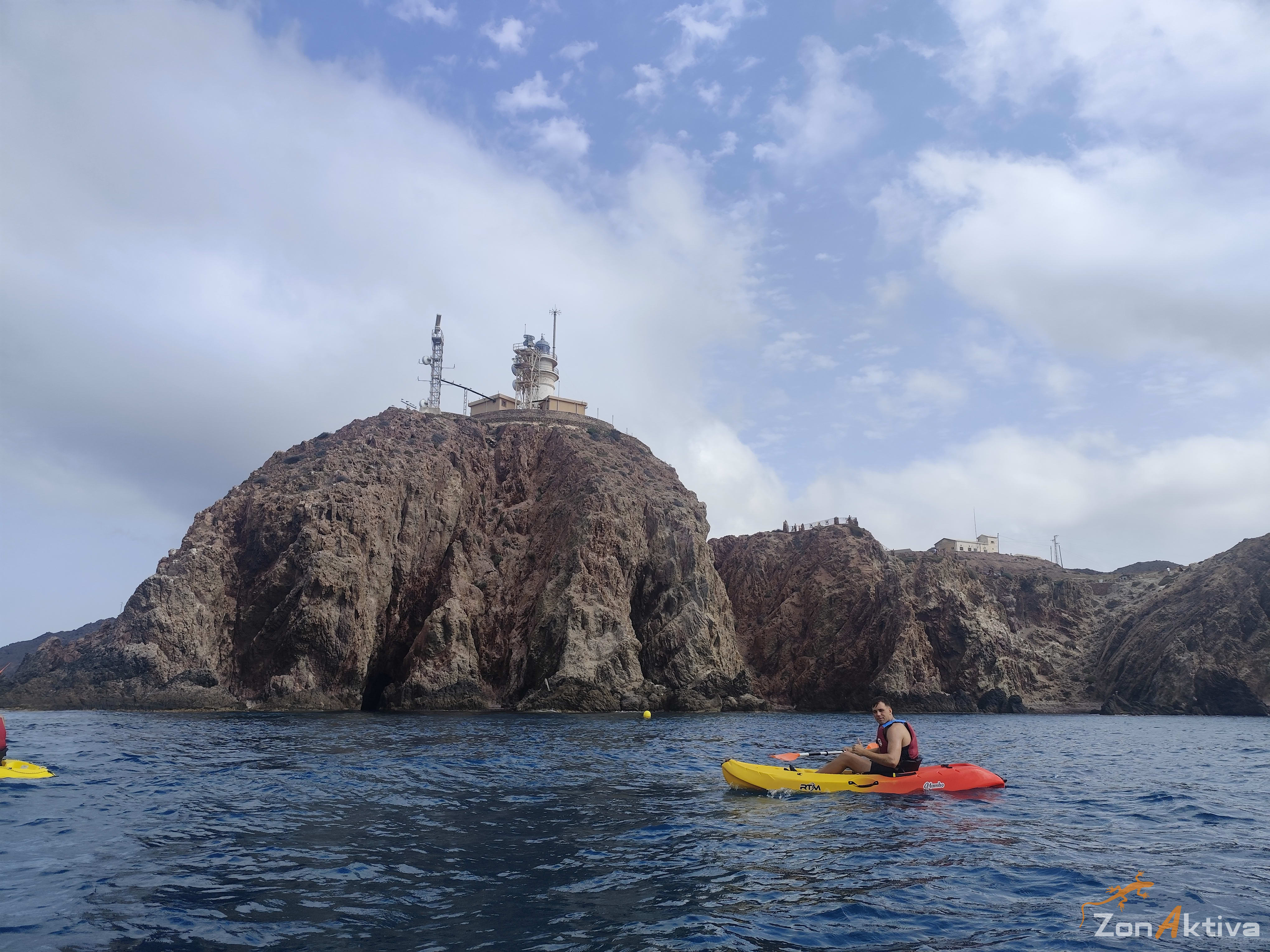 Kayaking in La Fabriquilla Arrecife de las Sirenas, Cabo de Gata – 10 August 2026 (photo 37)