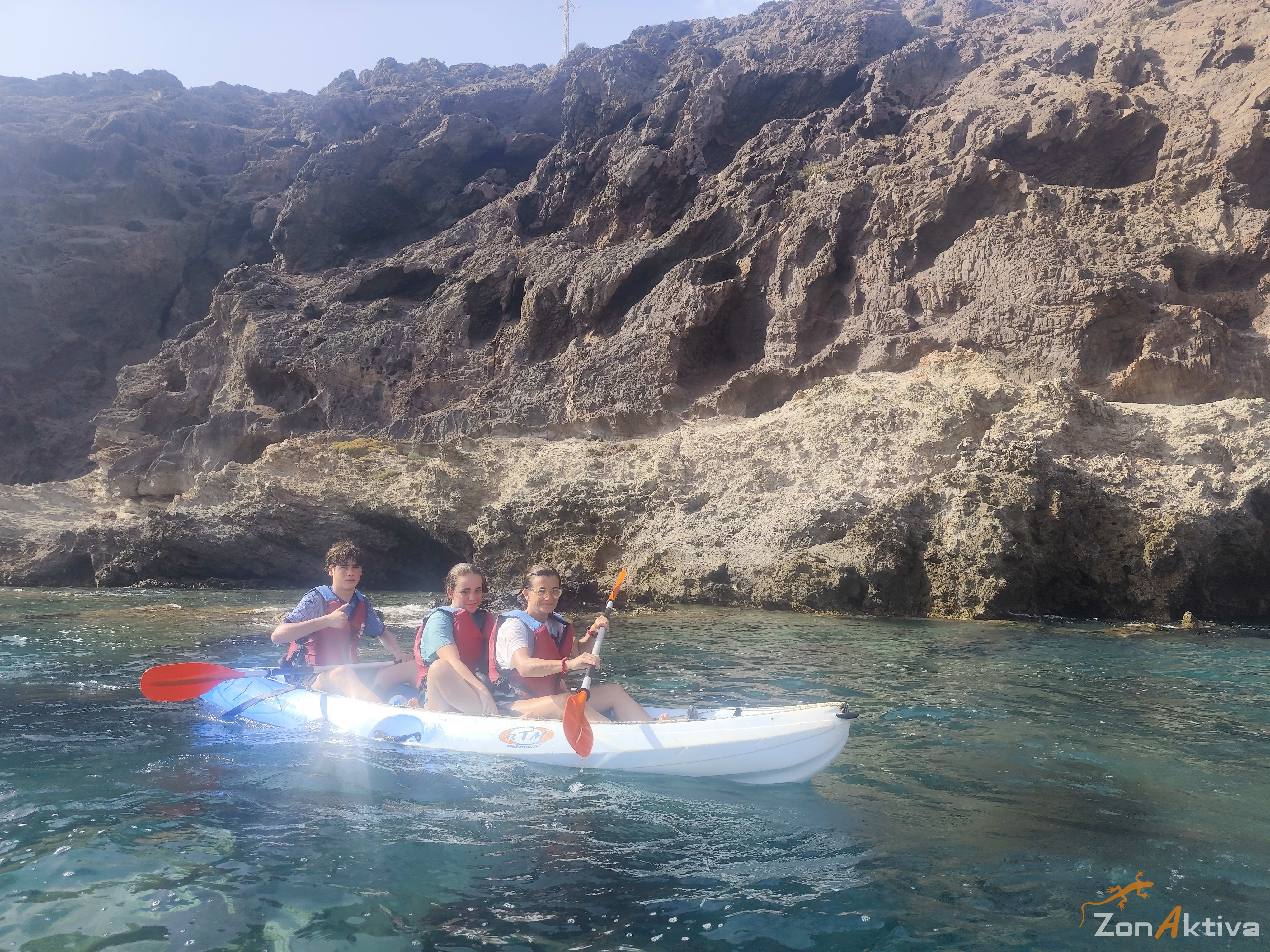 Kayaking in La Fabriquilla Arrecife de las Sirenas, Cabo de Gata – 10 August 2026 (photo 45)