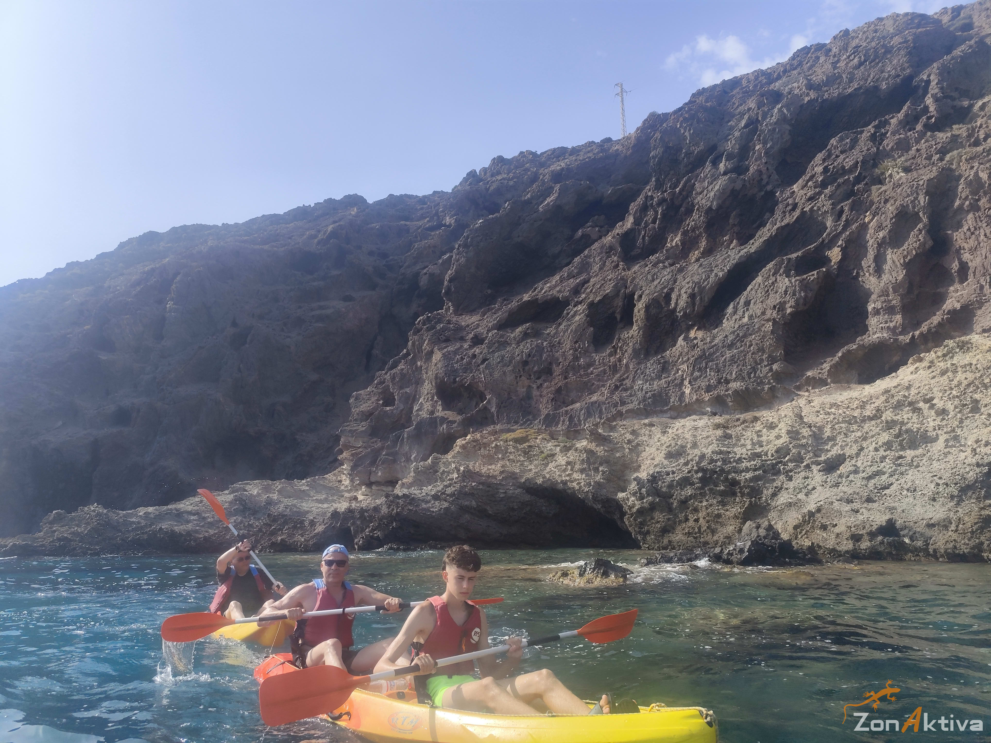 Kayaking in La Fabriquilla Arrecife de las Sirenas, Cabo de Gata – 10 August 2026 (photo 60)