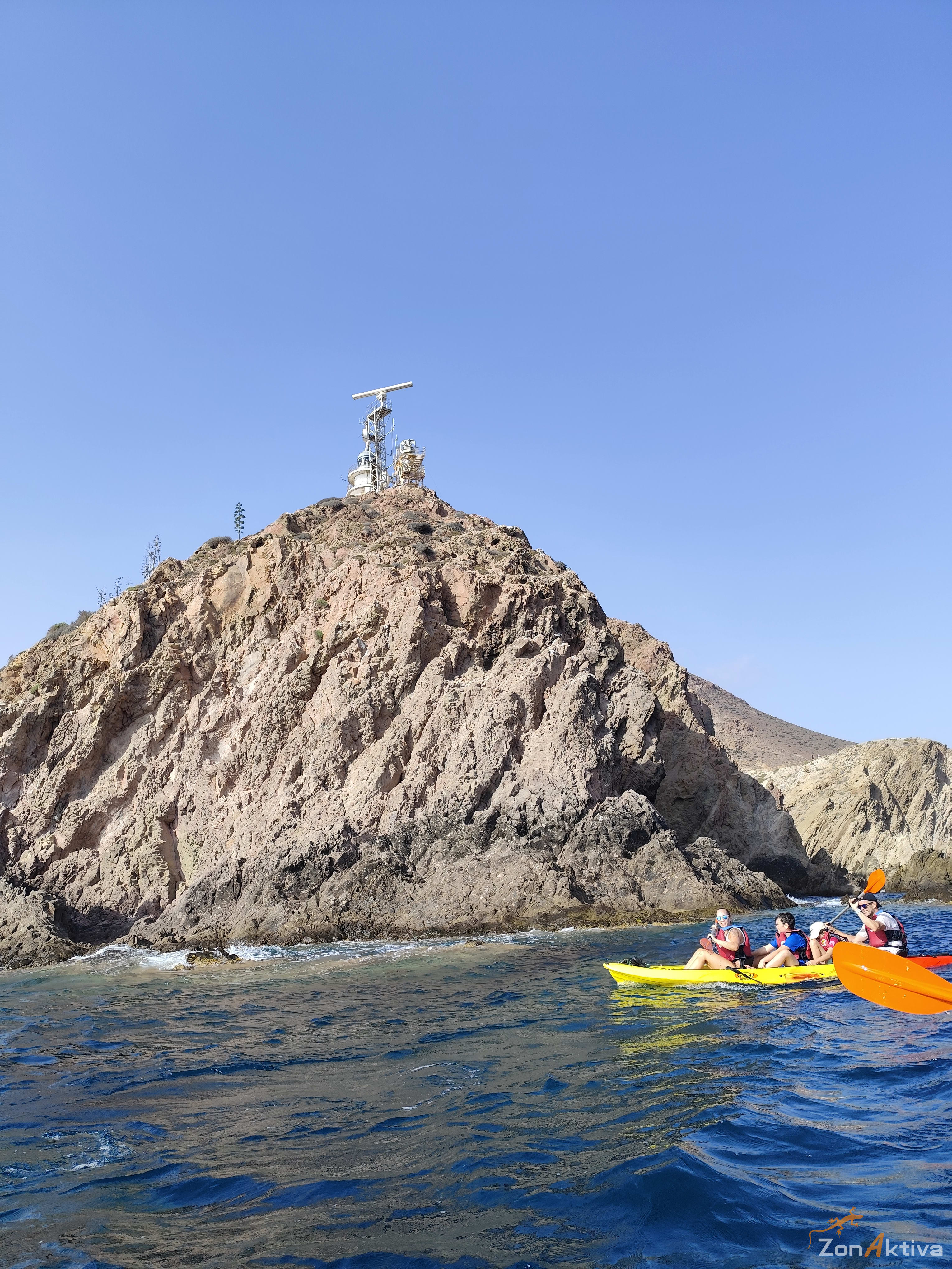 Kayaking in La Fabriquilla Arrecife de las Sirenas, Cabo de Gata – 11 August 2026 (photo 2)