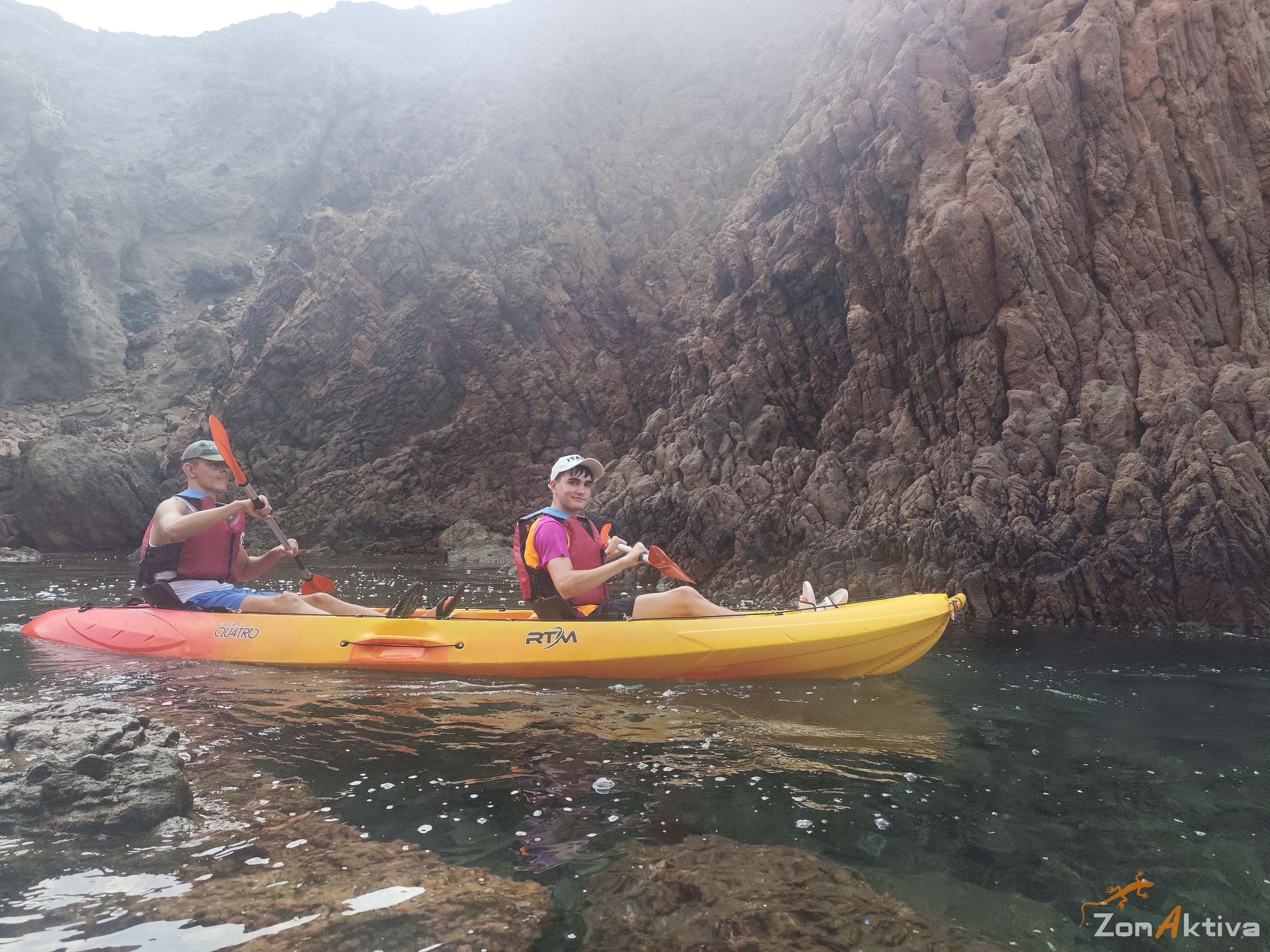 Kayaking in La Fabriquilla Arrecife de las Sirenas, Cabo de Gata – 11 August 2026 (photo 28)
