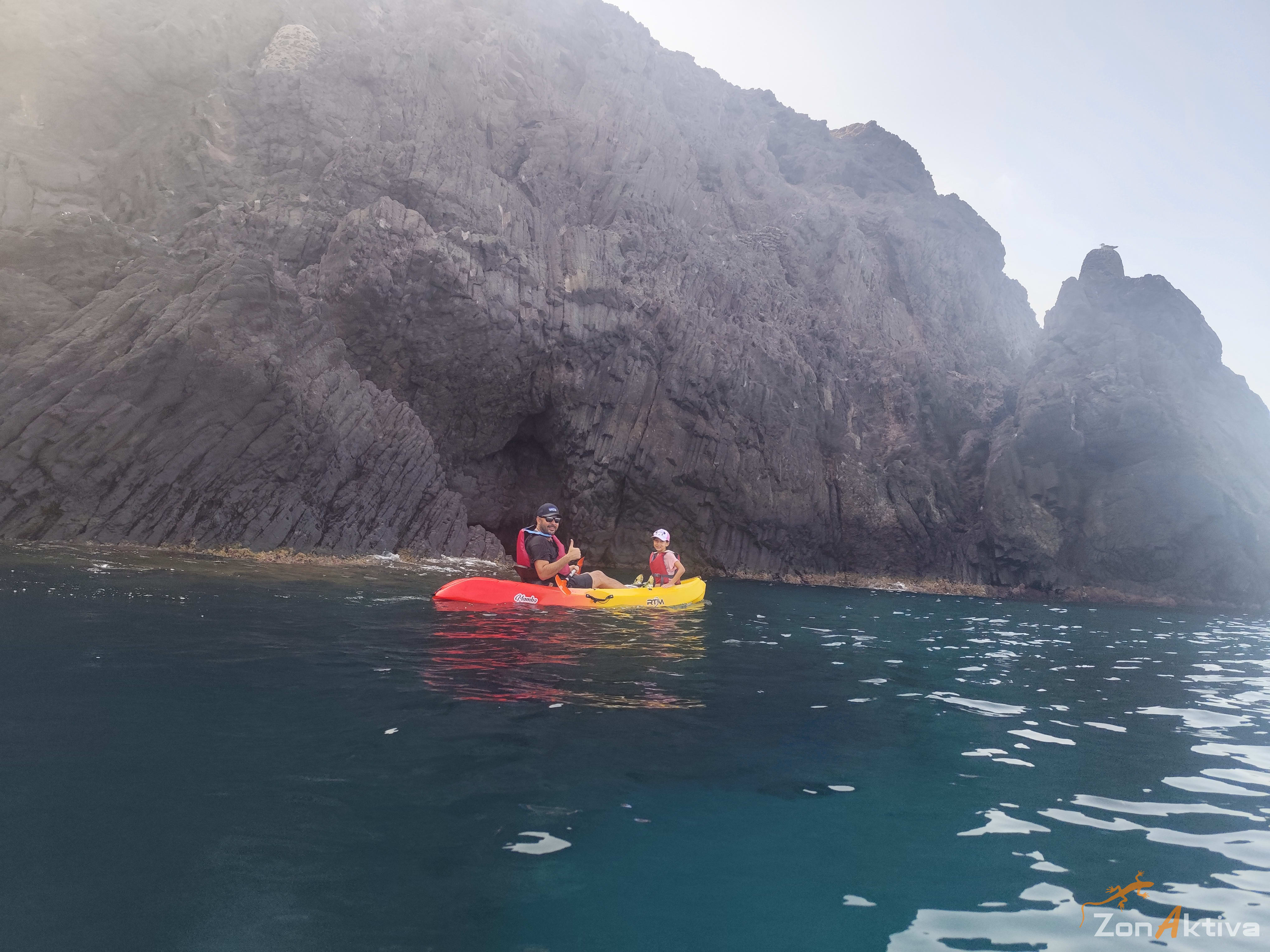 Kayaking in La Fabriquilla Arrecife de las Sirenas, Cabo de Gata – 11 August 2026 (photo 35)