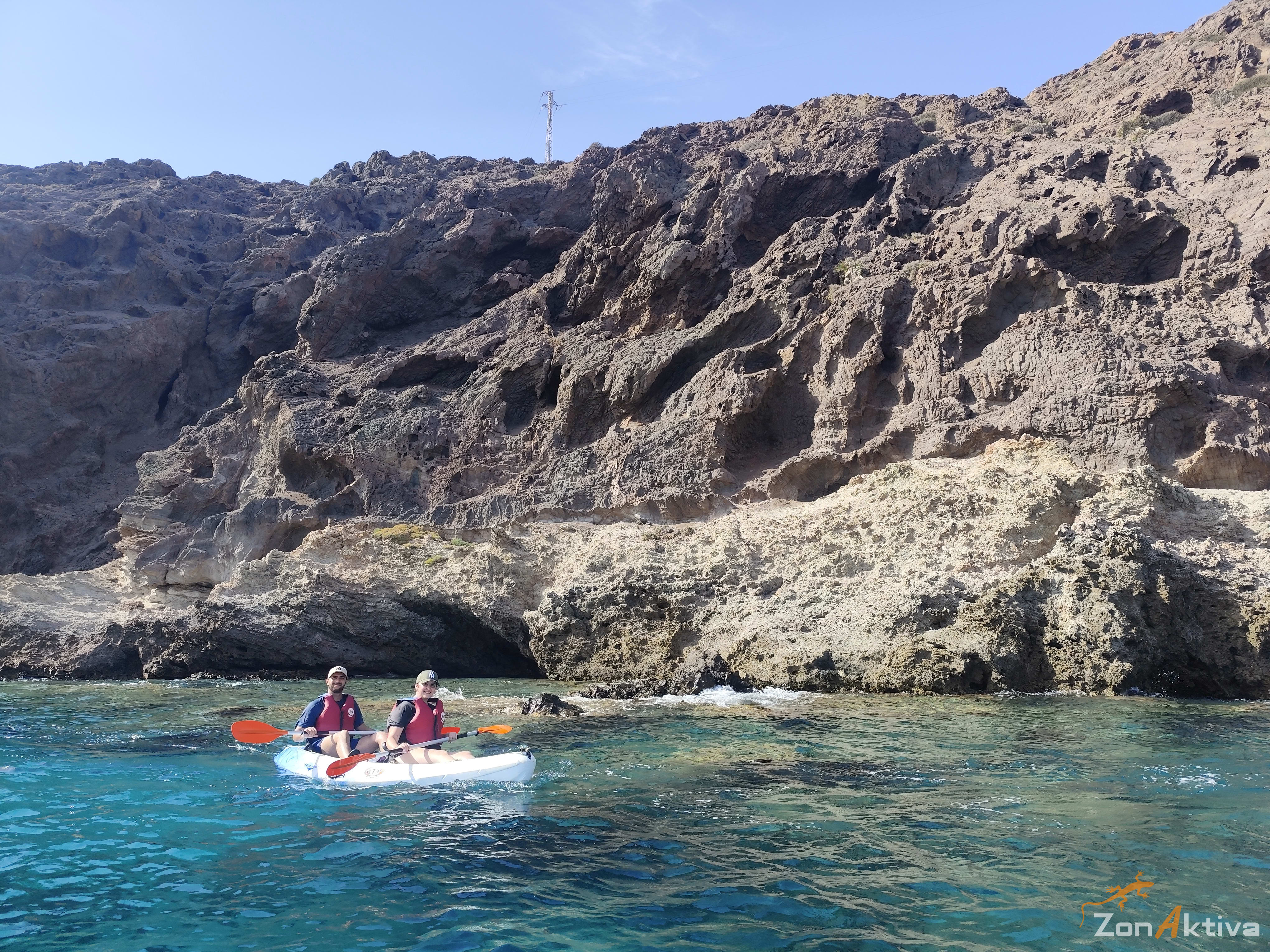 Kayaking in La Fabriquilla Arrecife de las Sirenas, Cabo de Gata – 12 August 2026 (photo 6)