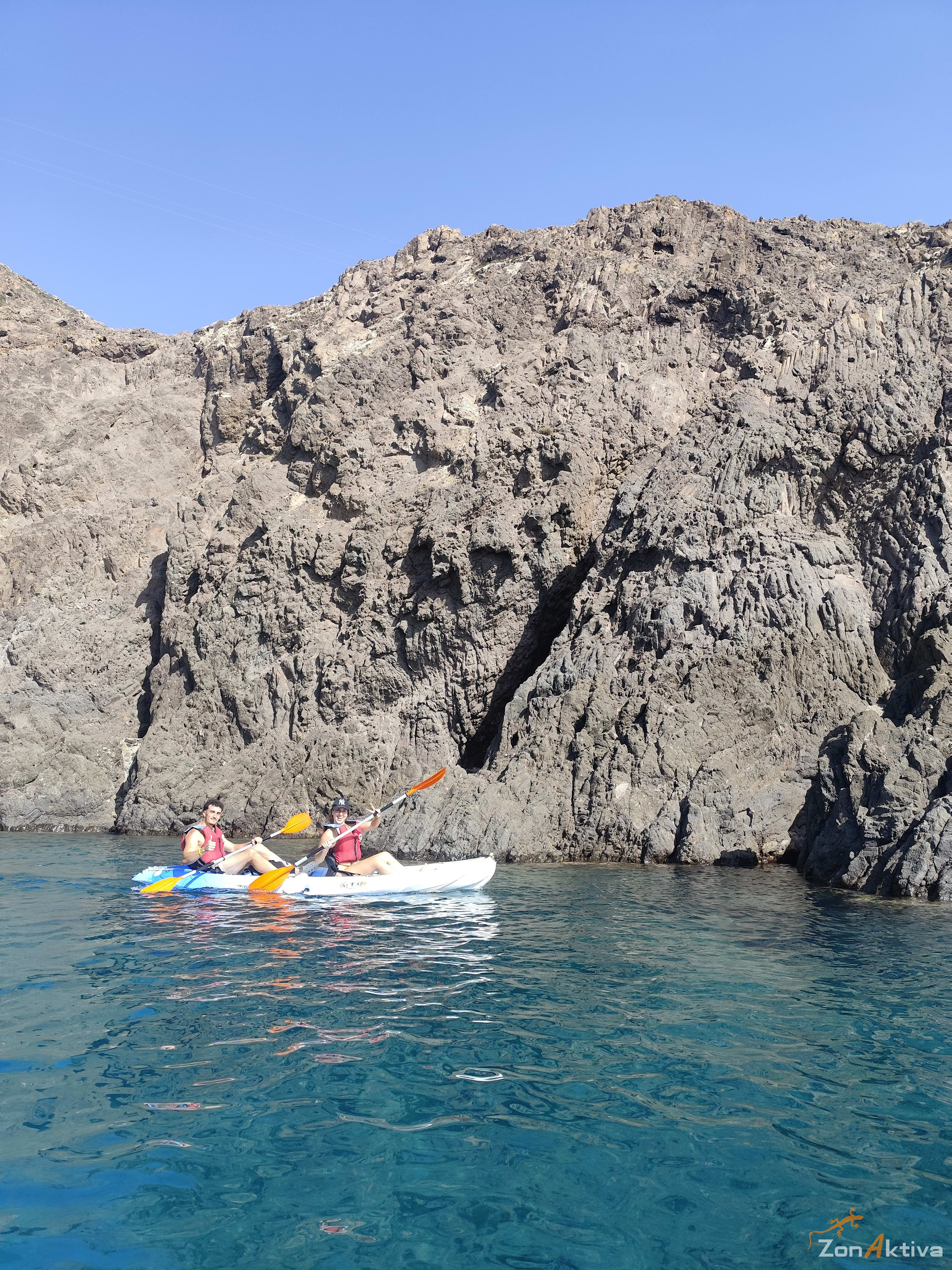 Kayaking in La Fabriquilla Arrecife de las Sirenas, Cabo de Gata – 12 August 2026 (photo 7)