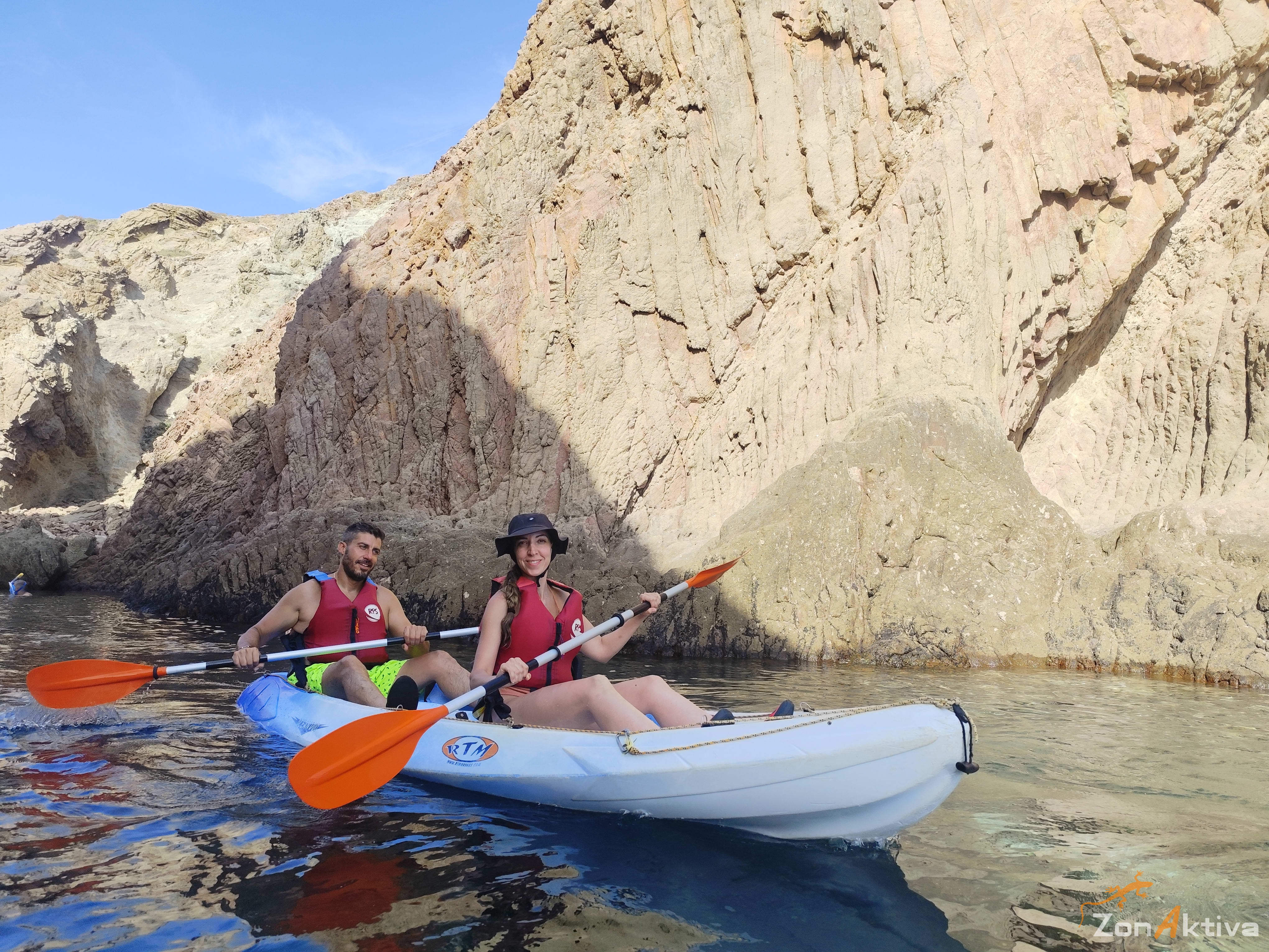 Kayaking in La Fabriquilla Arrecife de las Sirenas, Cabo de Gata – 12 August 2026 (photo 8)