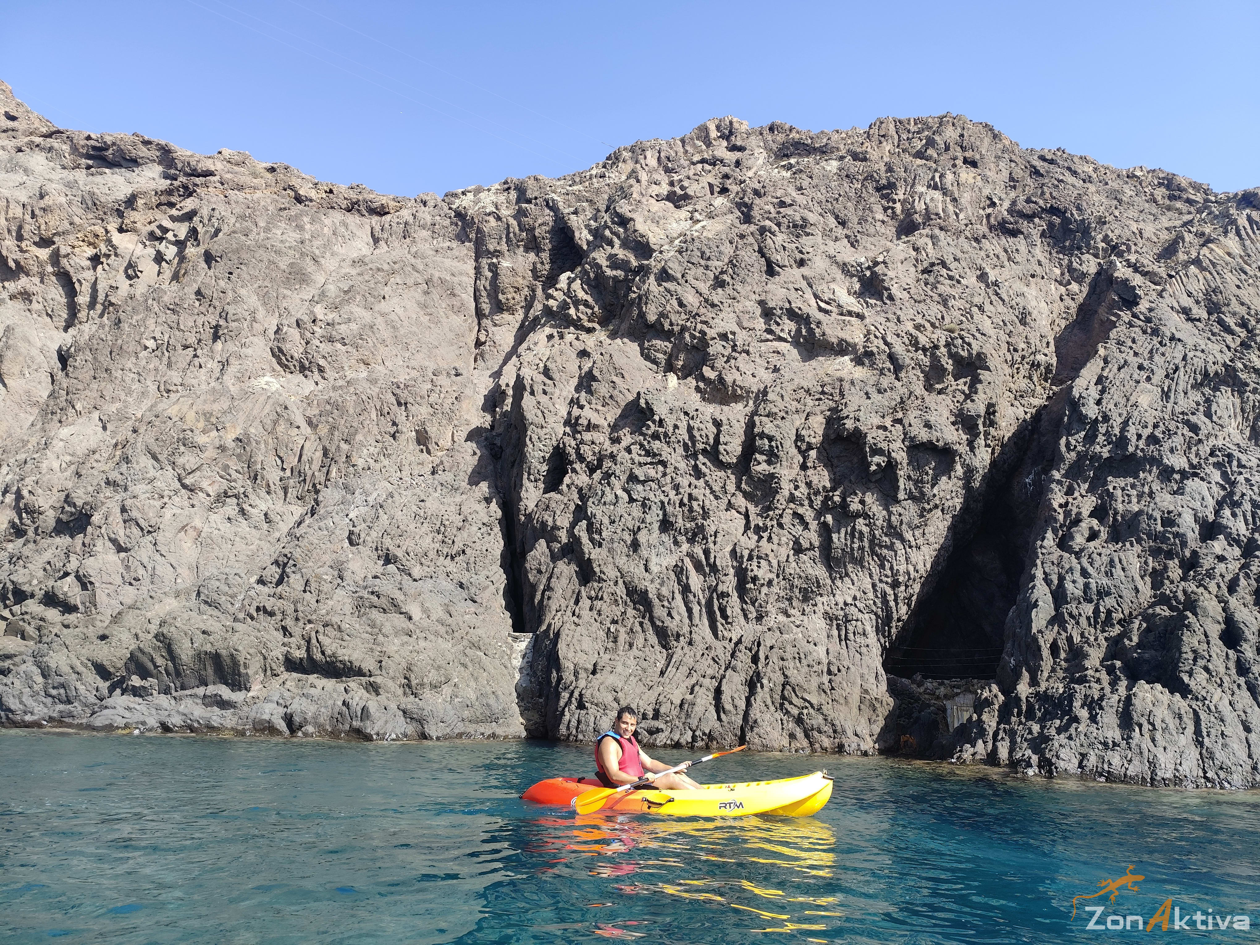 Kayaking in La Fabriquilla Arrecife de las Sirenas, Cabo de Gata – 12 August 2026 (photo 57)