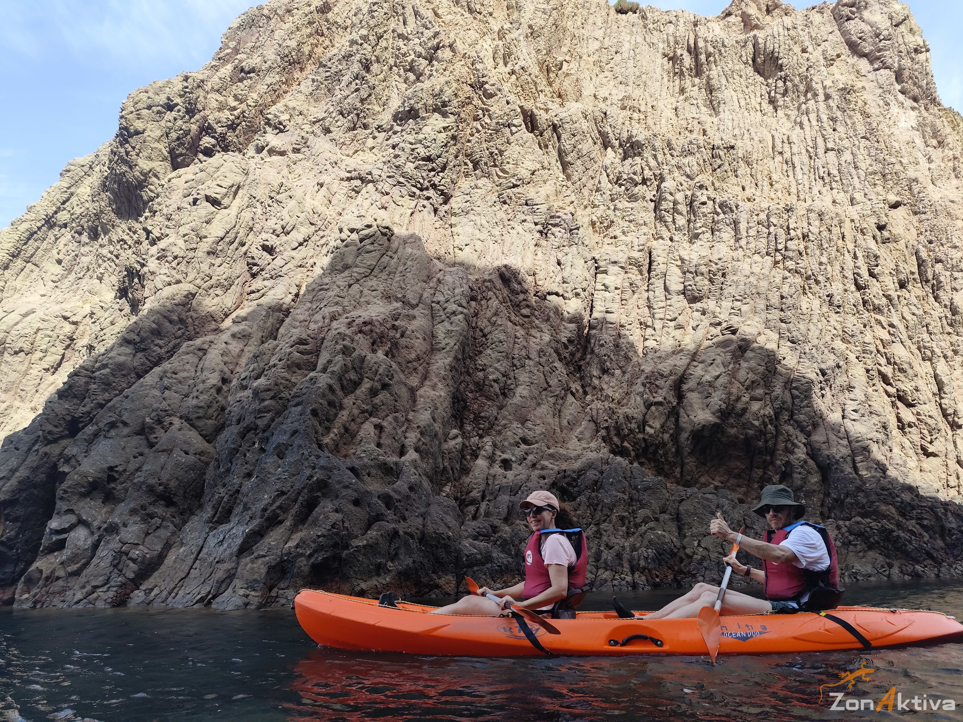 Kayaking in La Fabriquilla Arrecife de las Sirenas, Cabo de Gata – 13 August 2026 (photo 3)