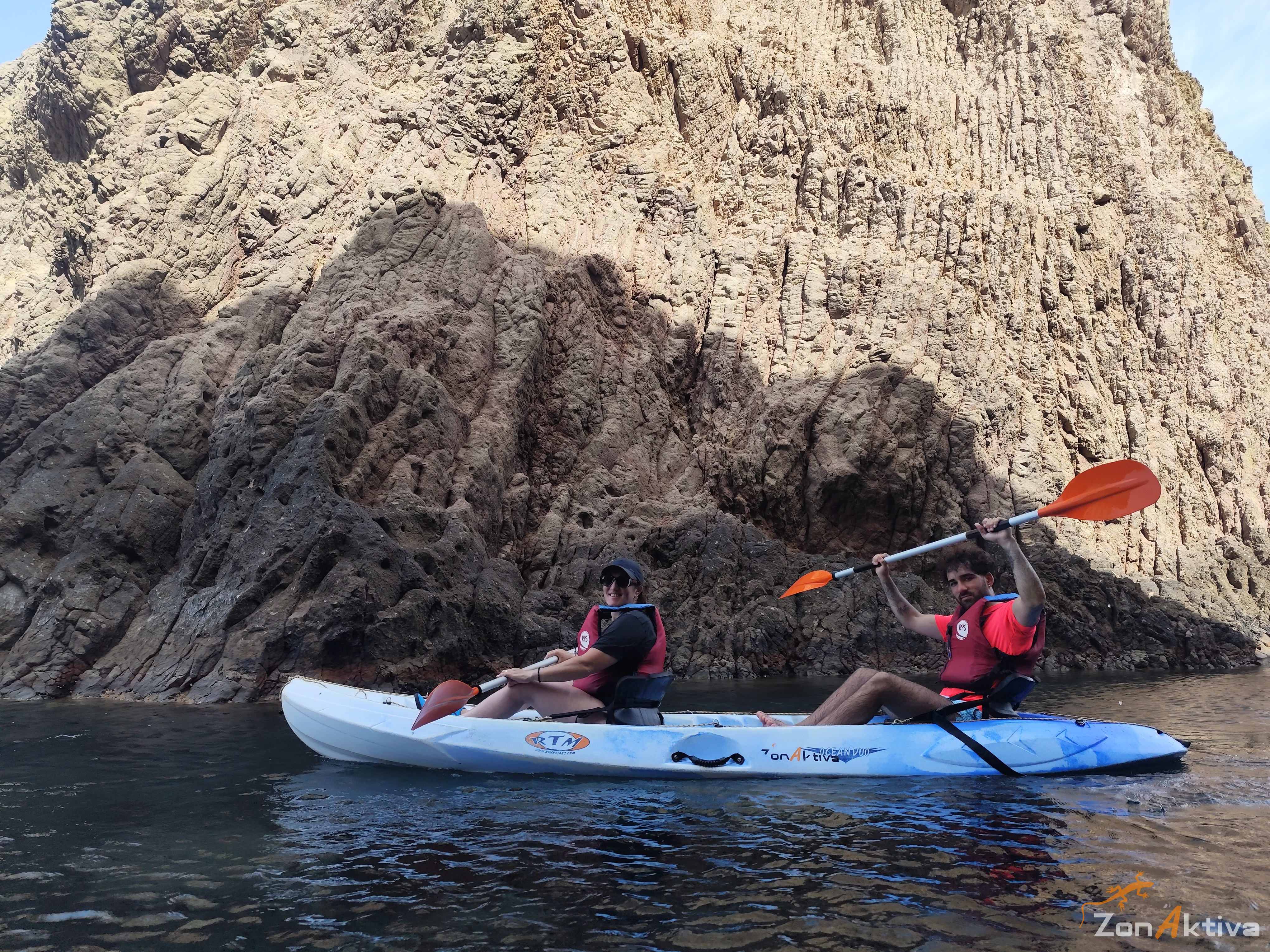 Kayaking in La Fabriquilla Arrecife de las Sirenas, Cabo de Gata – 13 August 2026 (photo 4)