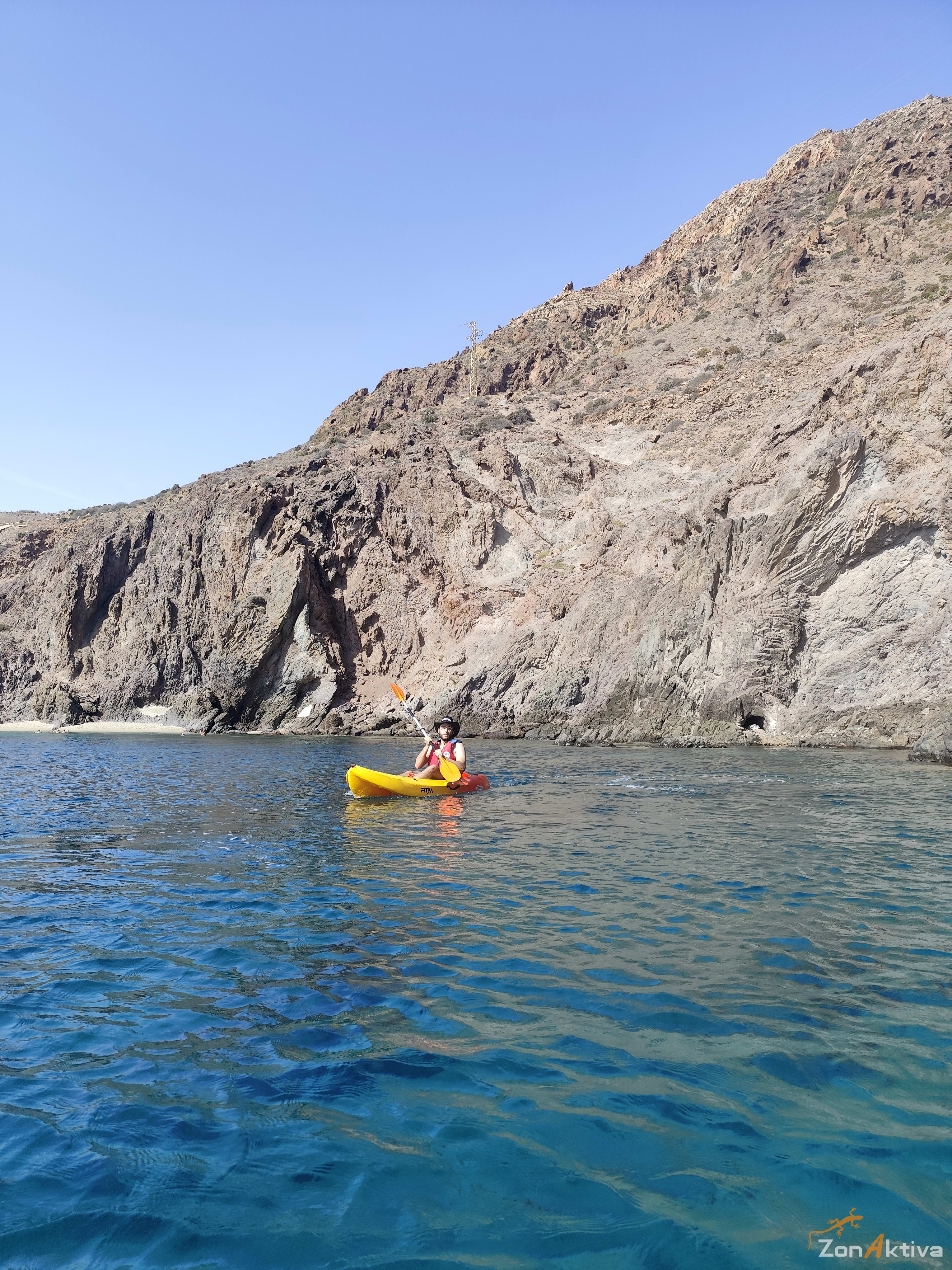 Kayaking in La Fabriquilla Arrecife de las Sirenas, Cabo de Gata – 13 August 2026 (photo 16)