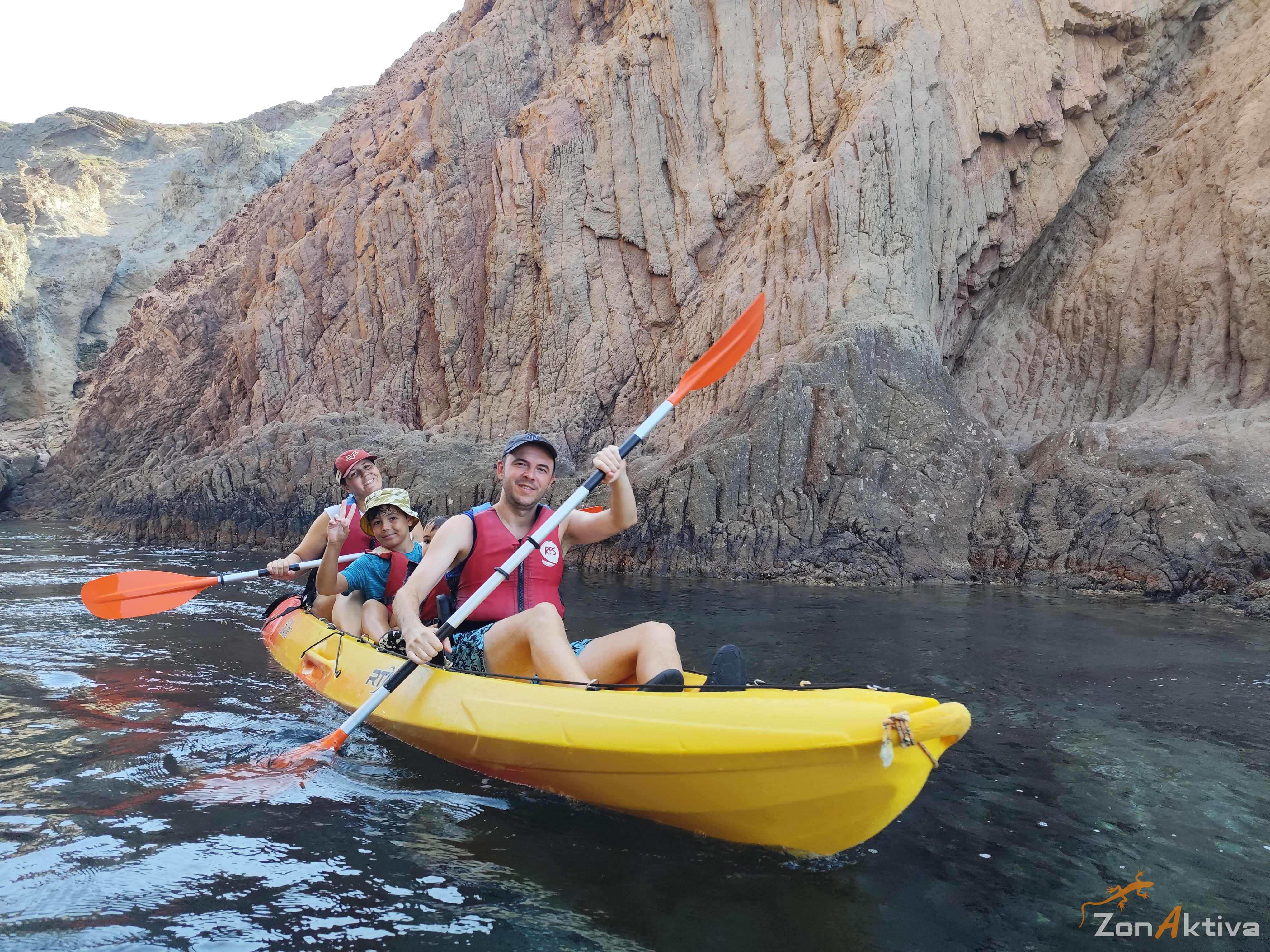 Kayaking in La Fabriquilla Arrecife de las Sirenas, Cabo de Gata – 14 August 2026 (photo 3)