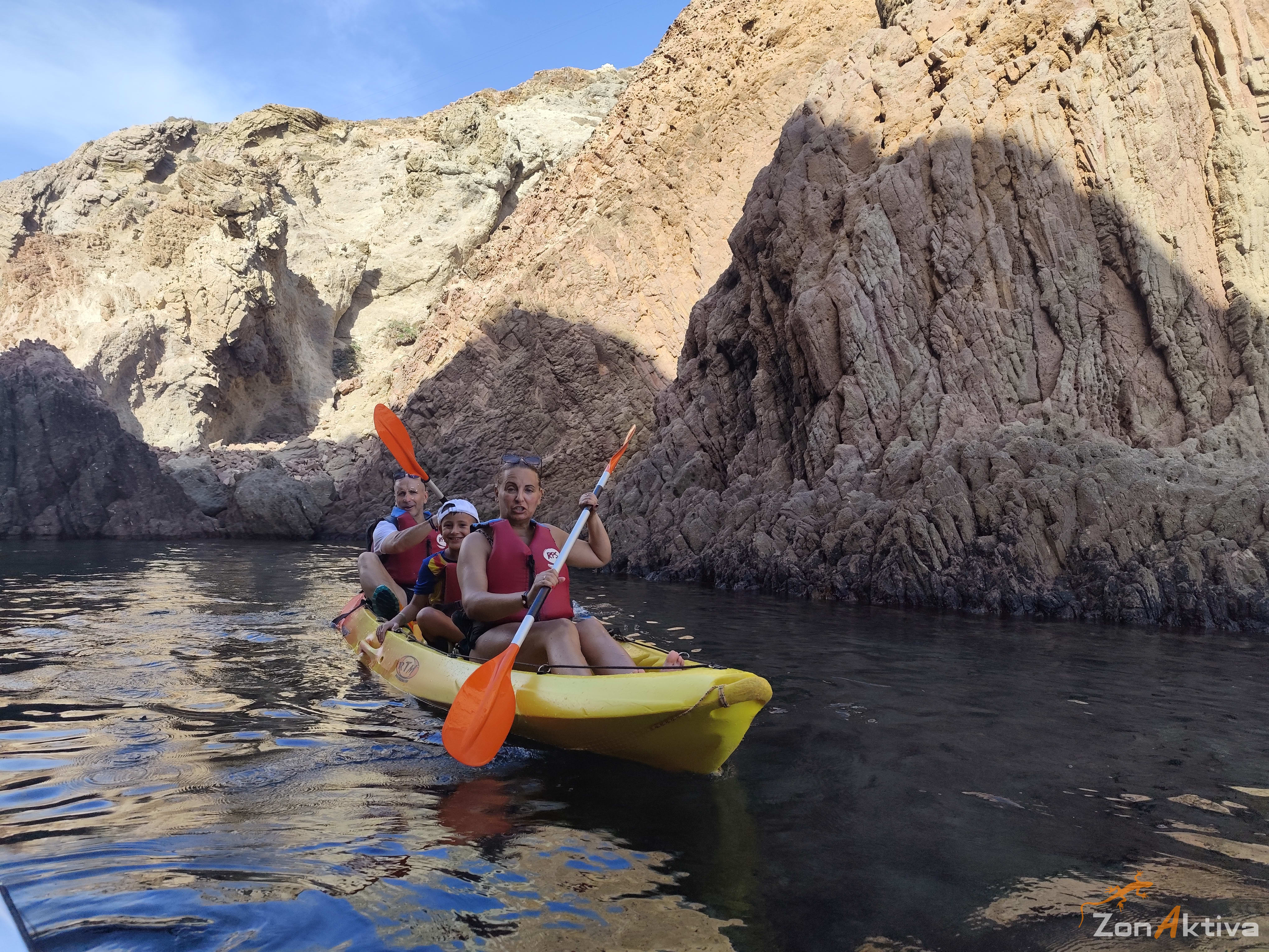 Kayaking in La Fabriquilla Arrecife de las Sirenas, Cabo de Gata – 14 August 2026 (photo 5)