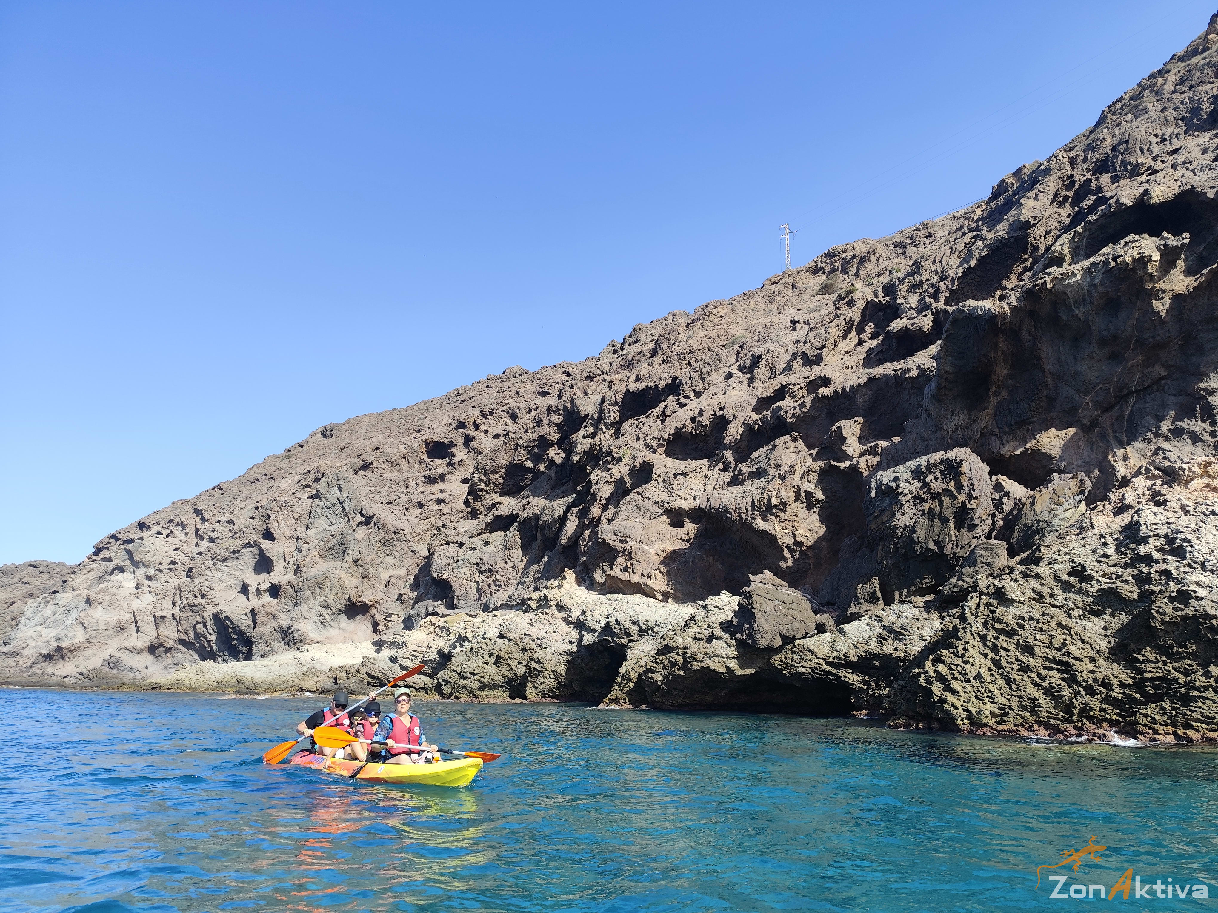 Kayaking in La Fabriquilla Arrecife de las Sirenas, Cabo de Gata – 14 August 2026 (photo 6)