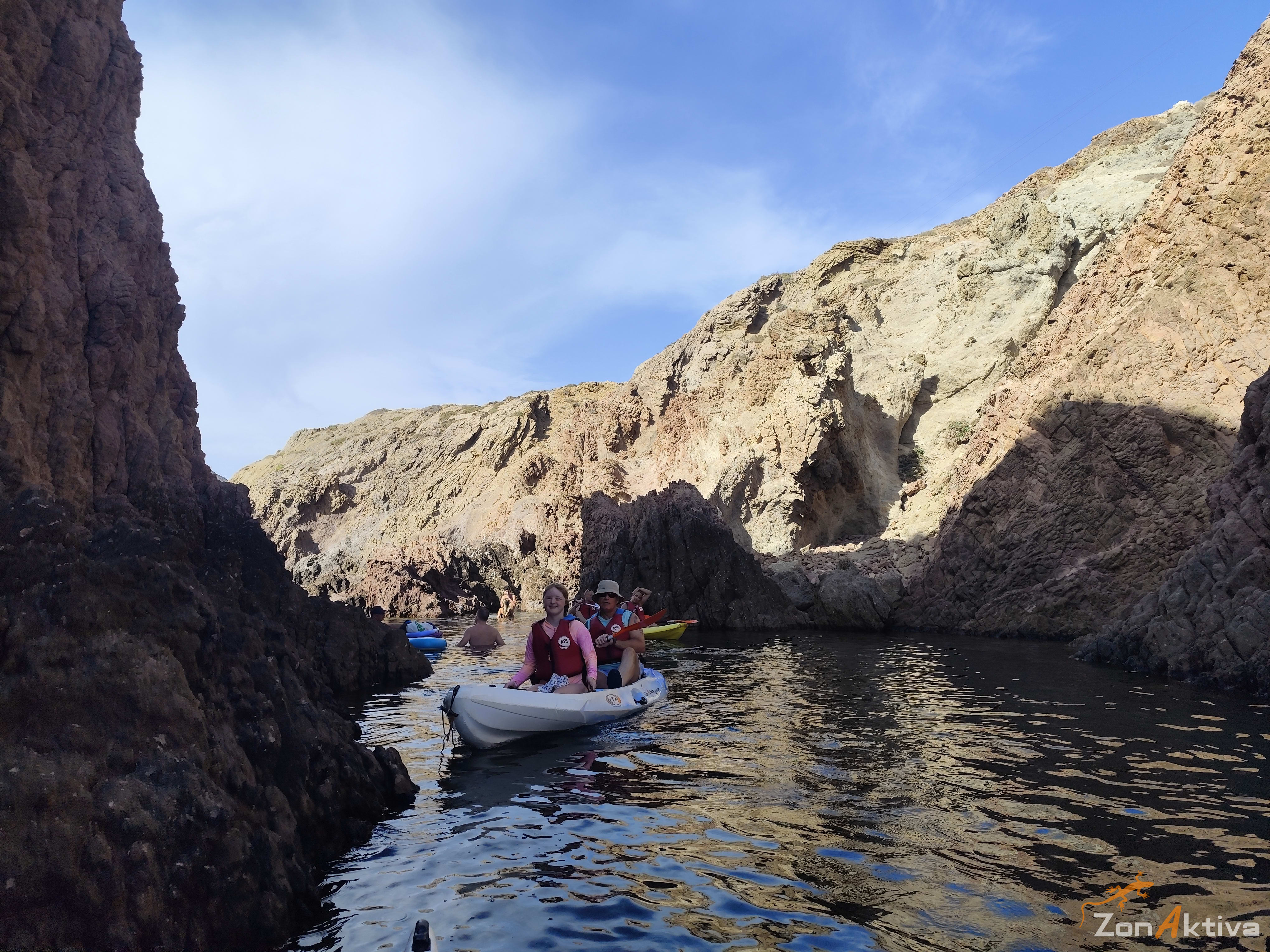 Kayaking in La Fabriquilla Arrecife de las Sirenas, Cabo de Gata – 14 August 2026 (photo 12)