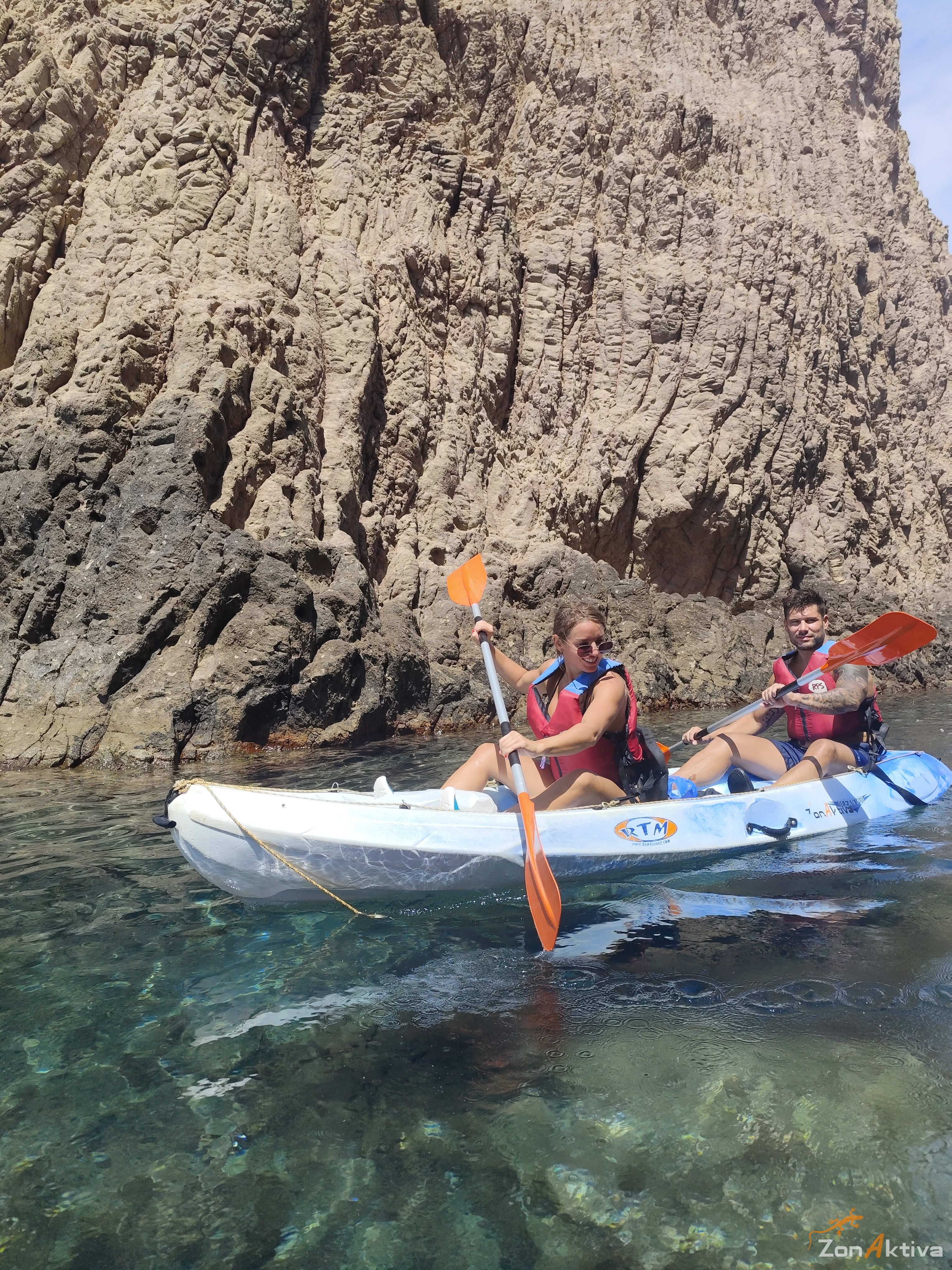 Kayaking in La Fabriquilla Arrecife de las Sirenas, Cabo de Gata – 15 August 2026 (photo 5)