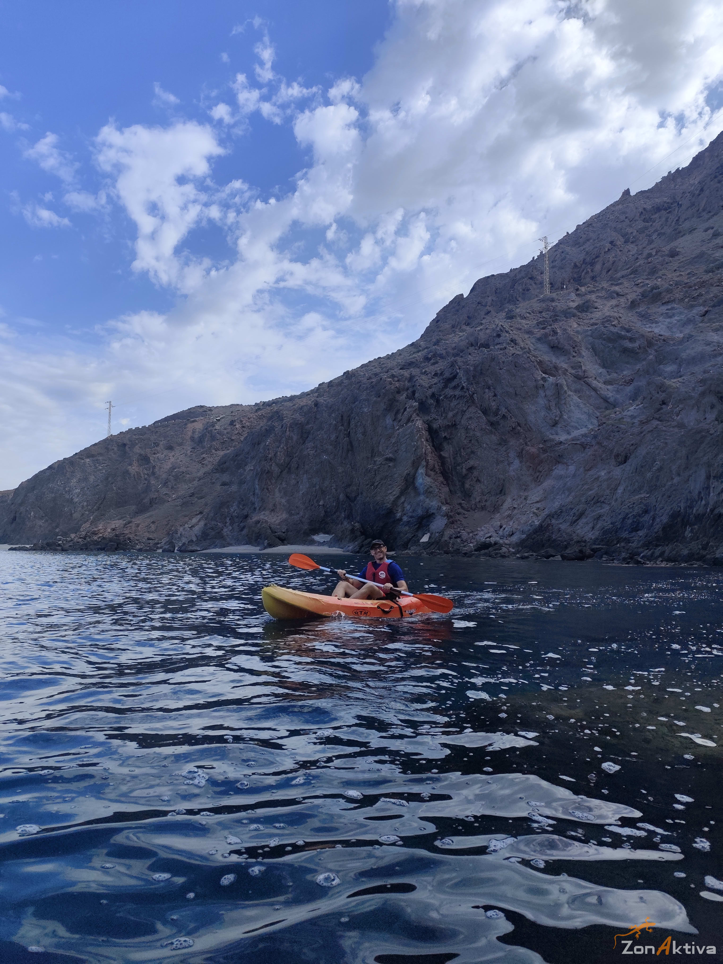 Kayaking in La Fabriquilla Arrecife de las Sirenas, Cabo de Gata – 15 August 2026 (photo 15)