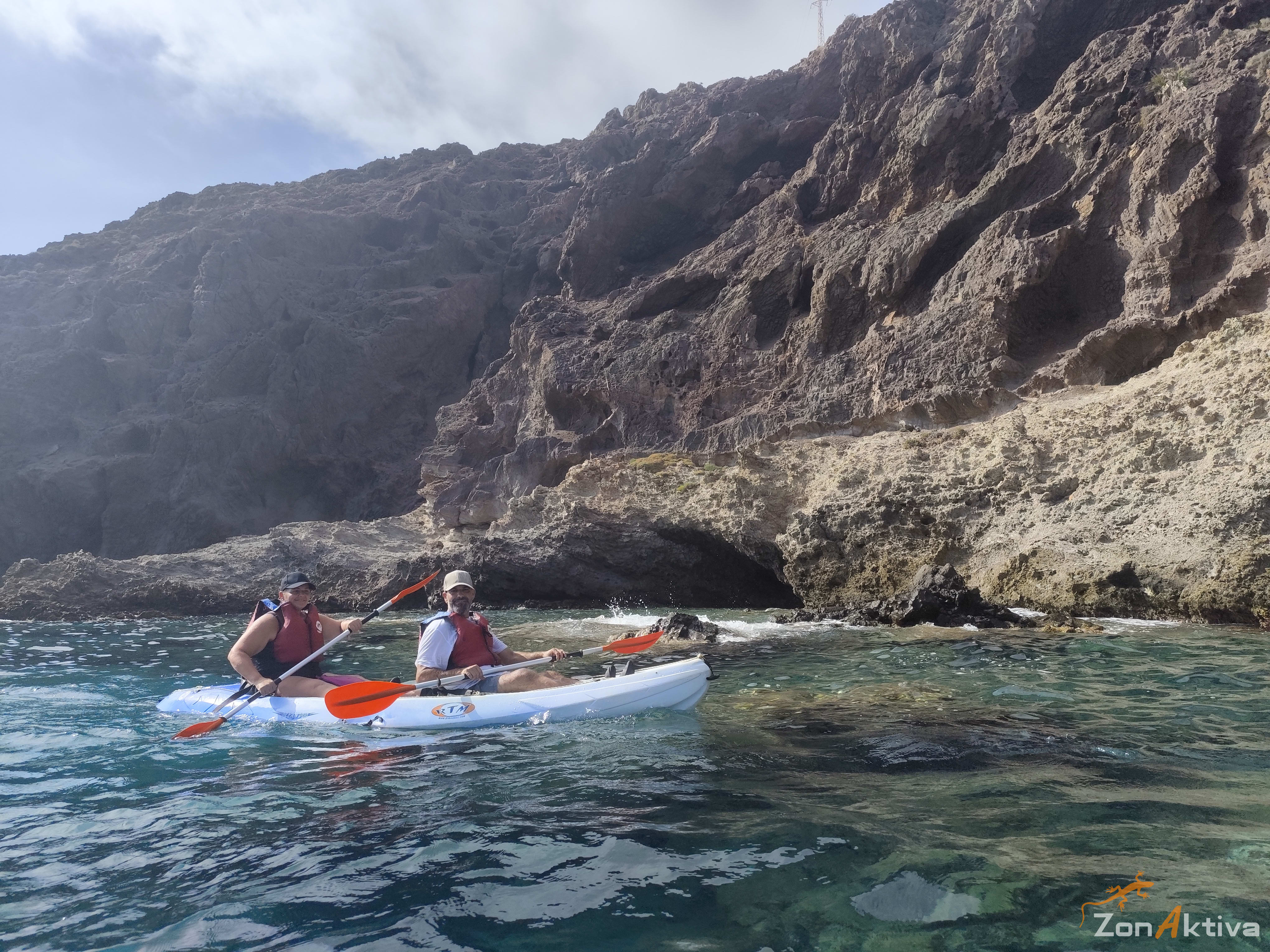 Kayaking in La Fabriquilla Arrecife de las Sirenas, Cabo de Gata – 18 August 2026 (photo 4)